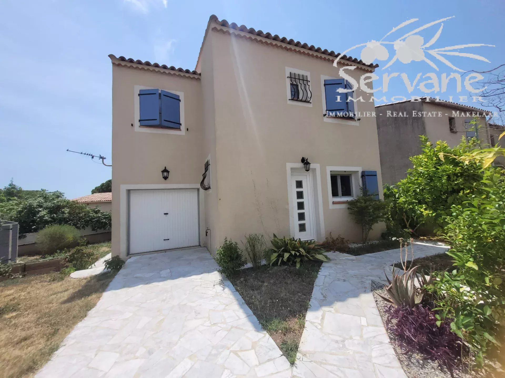 Charming 2-Bedroom Villa with Modern Amenities in Fréjus
