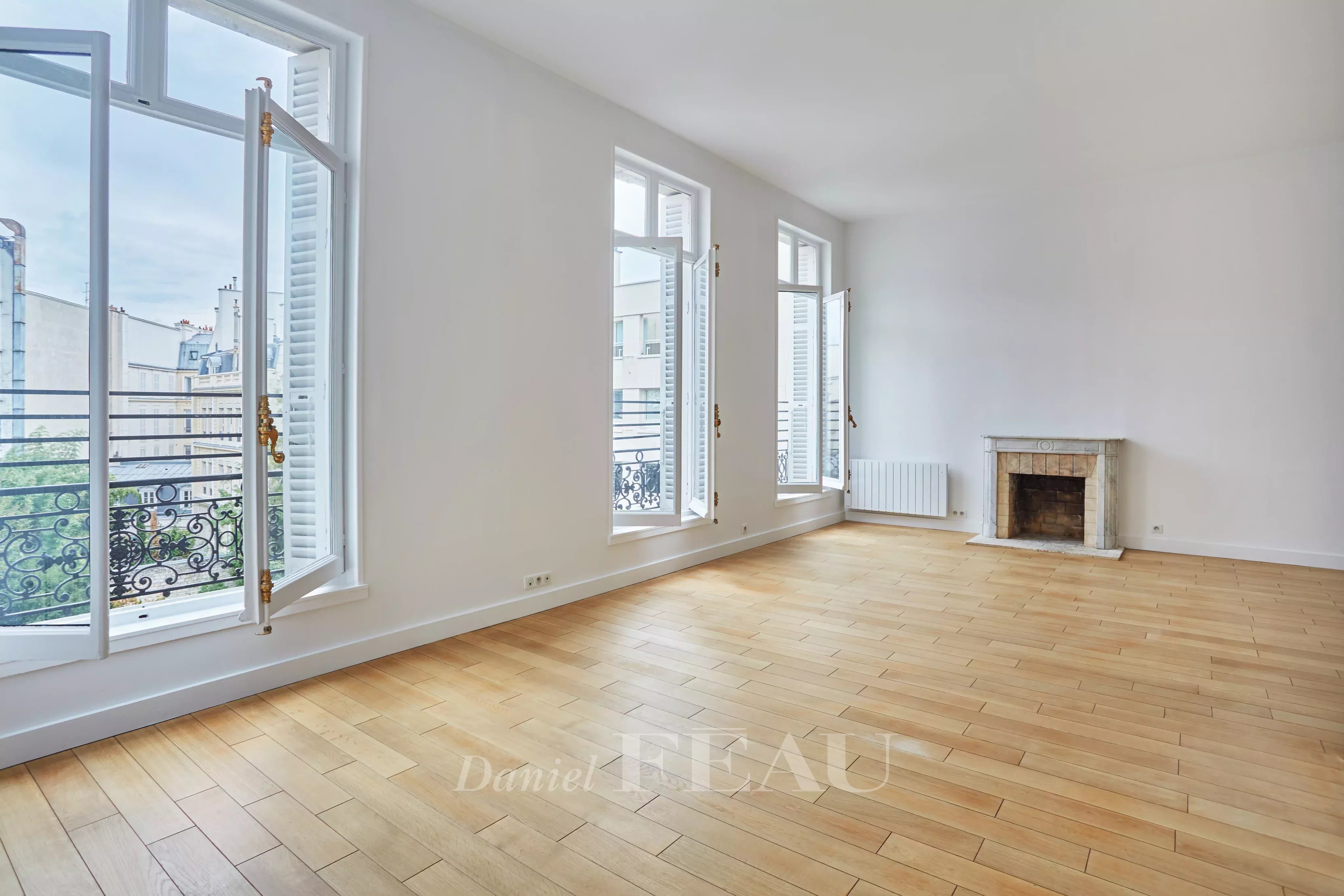 Location Appartement Paris 8ème