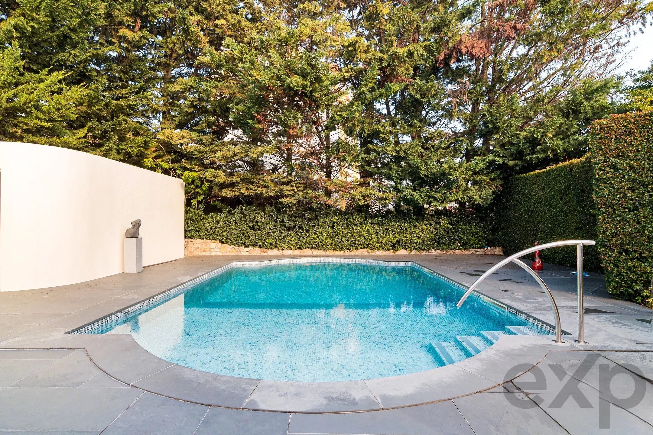 Monte Estoril: Charming 5-bed Villa with large garden and pool 86644506 image 9