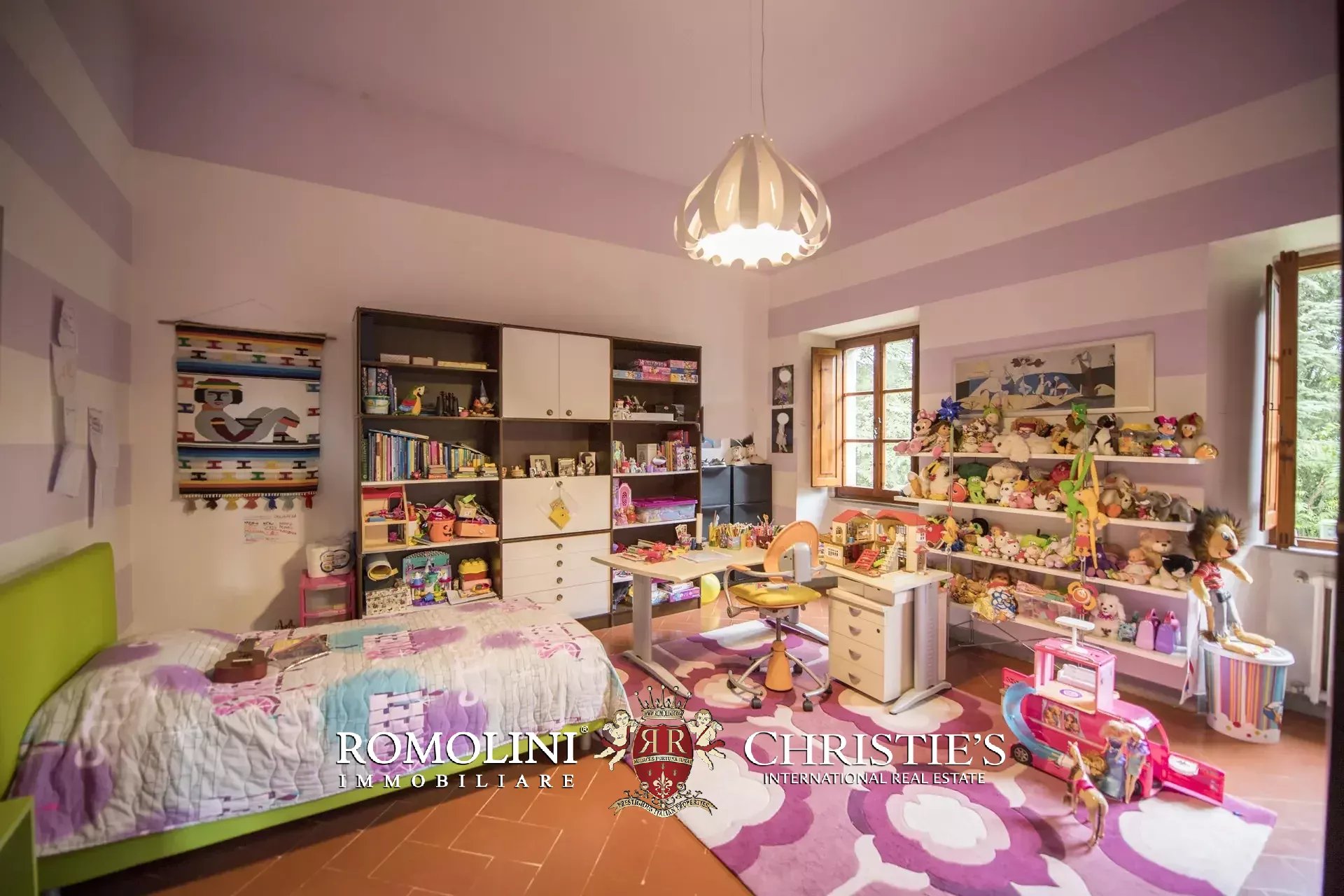 6 Bedroom Villa/Townhouse's Image 42