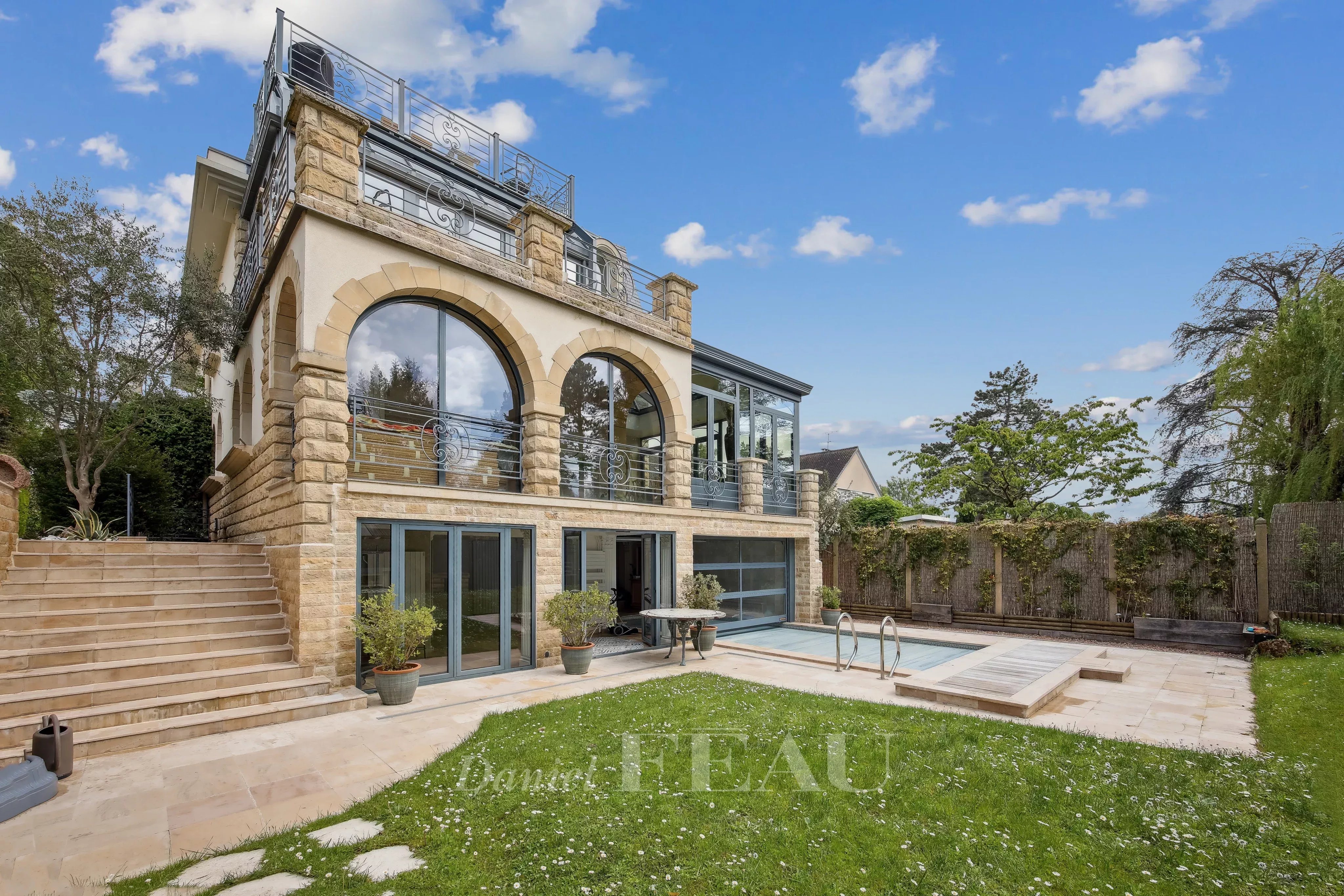 Chatenay-Malabry/Sceaux - Maison de caractère avec jardin et piscine