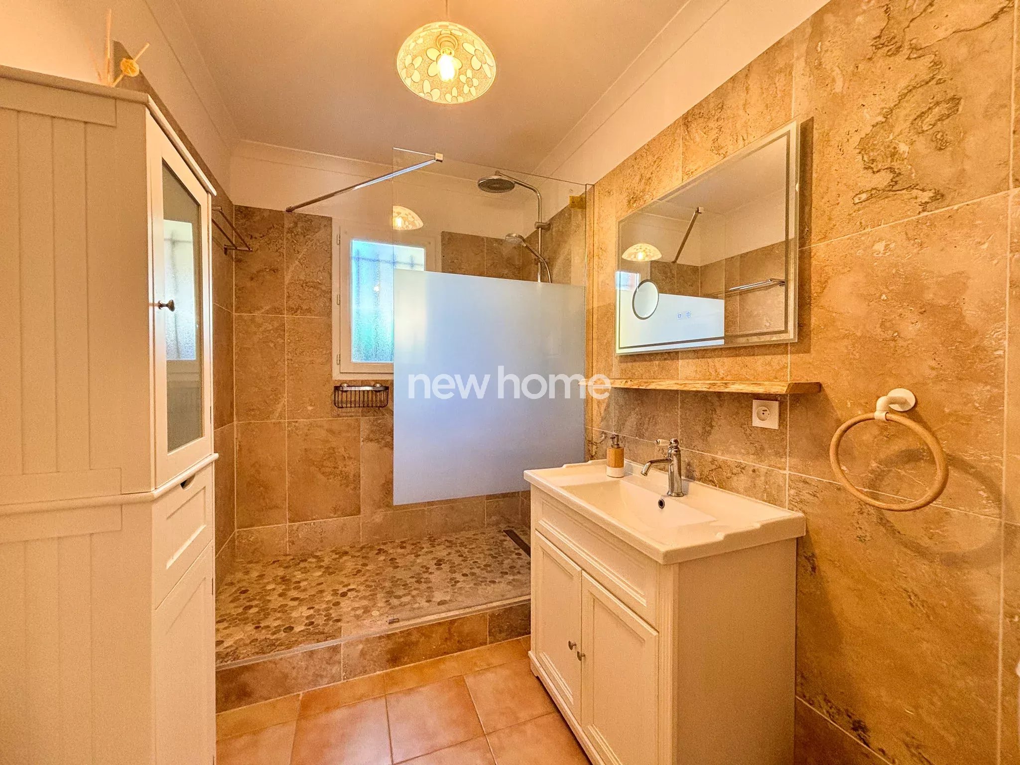 Villa provençale de 214 m²  proche du centre de Lorgues