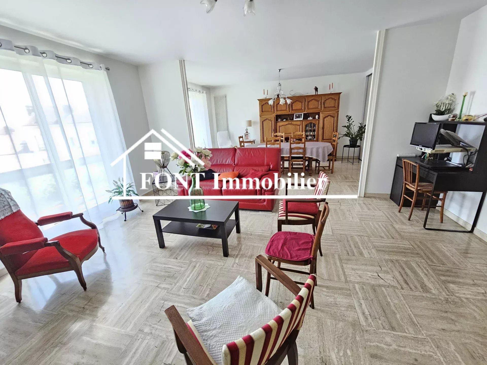 Agence immobilière de 