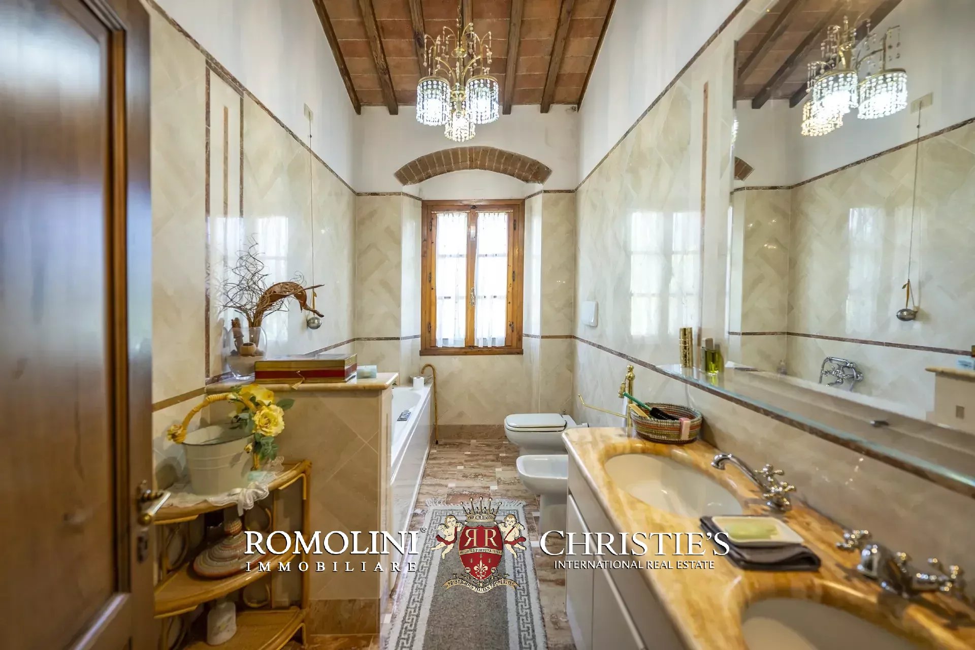 4 Bedroom Villa/Townhouse's Image 36