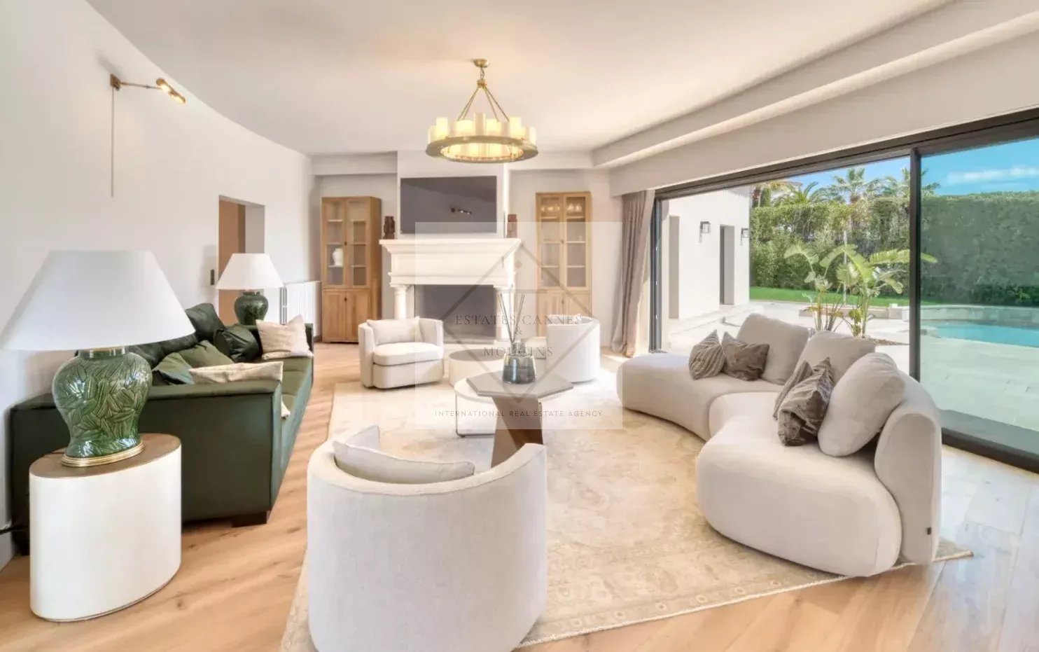 LOCATION À L’ANNÉE | VILLA D’EXCEPTION AVEC VUE MER & TENNIS PRIVÉ — photo 7
