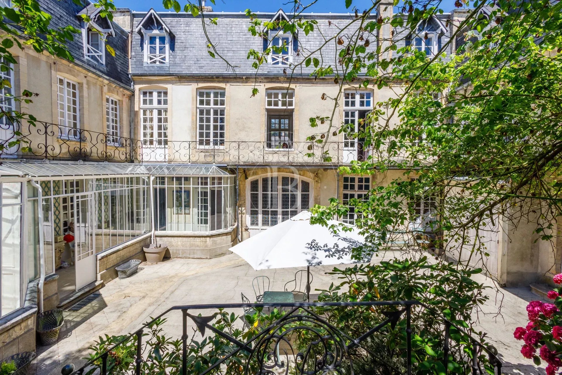 Hôtel particulier Bayeux  -  ref 86090792 (picture 1)