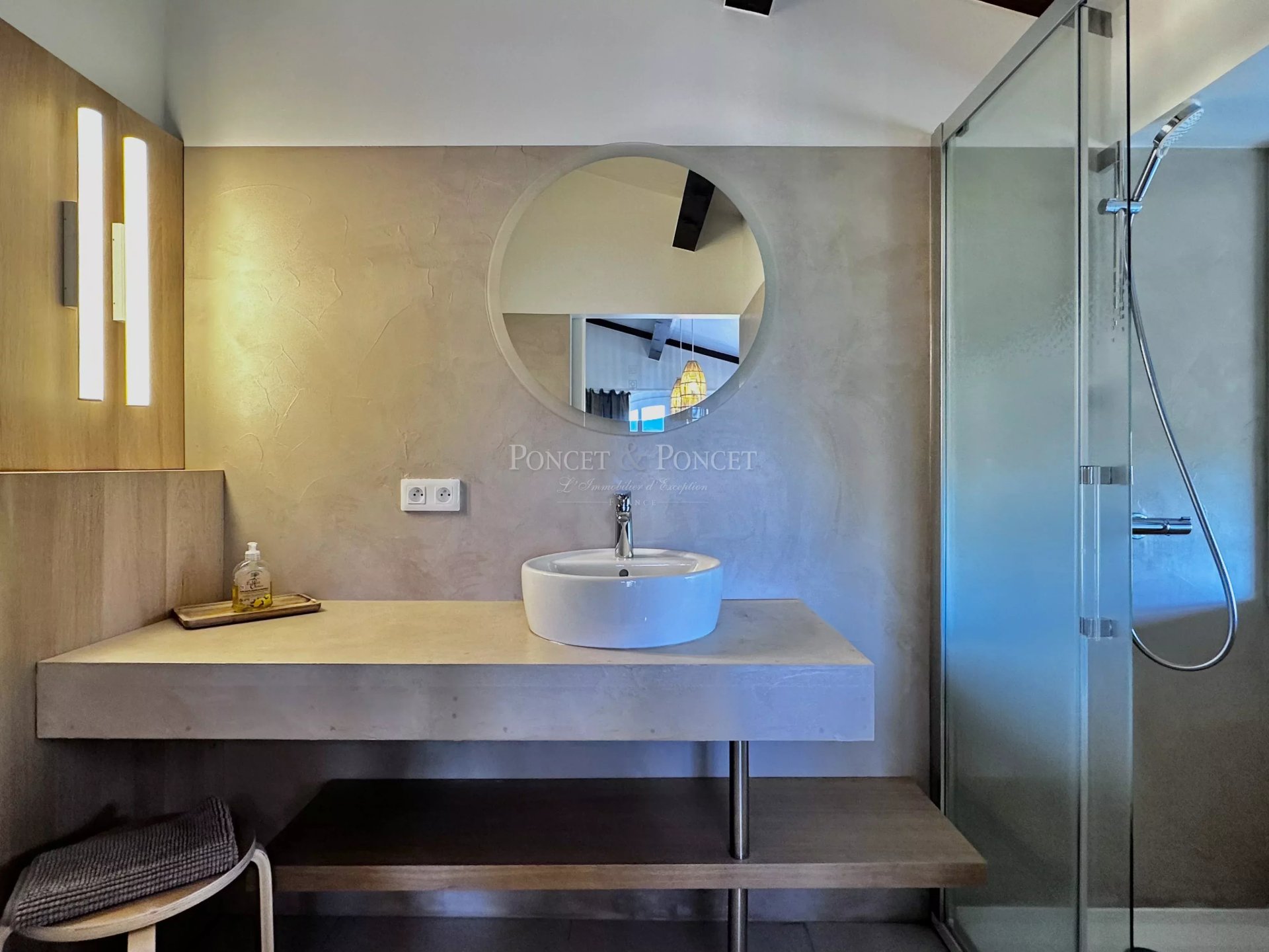 5 Bedroom Villa/Townhouse's Image 9