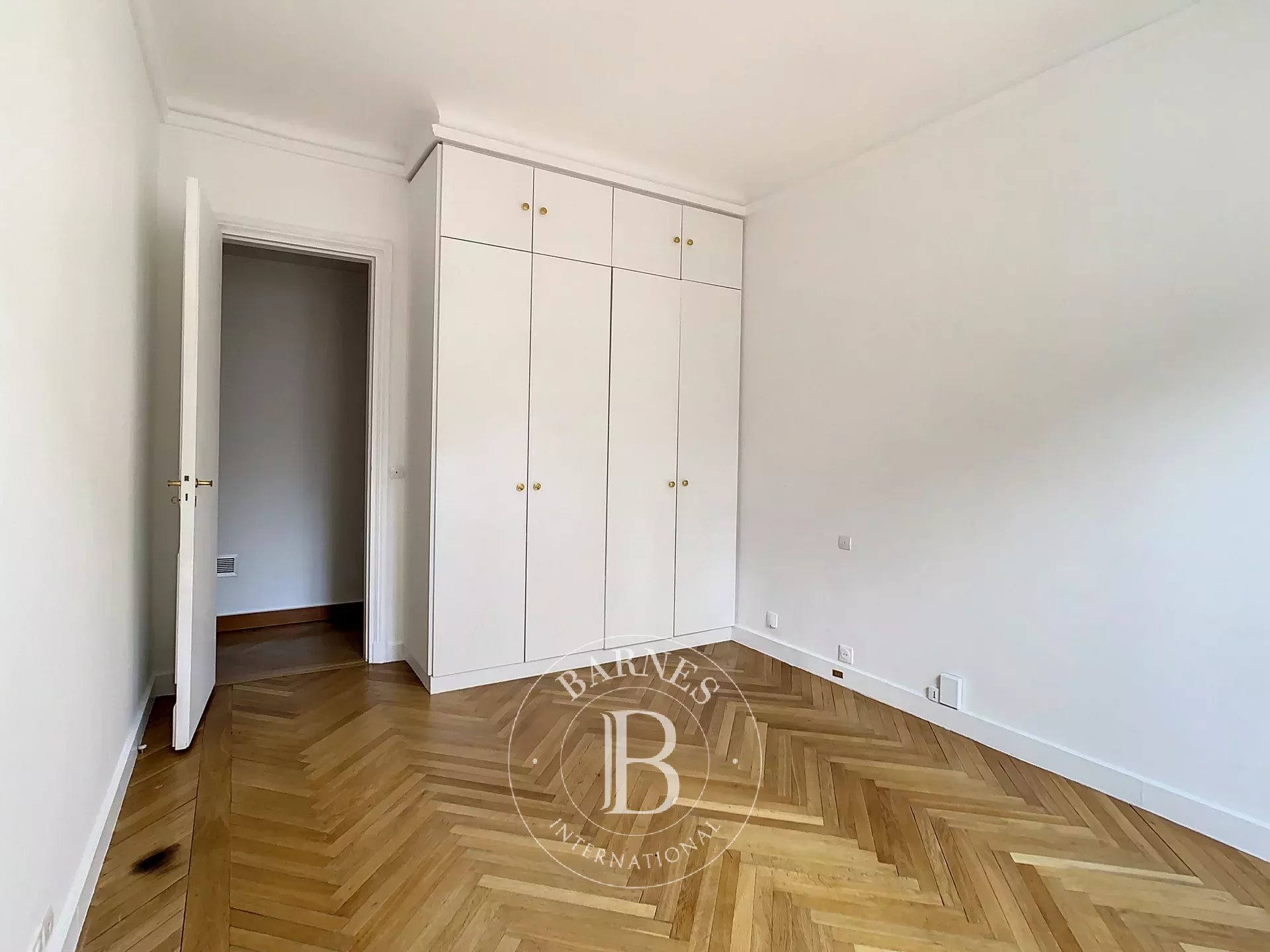 Daire Paris 8ème - picture 5