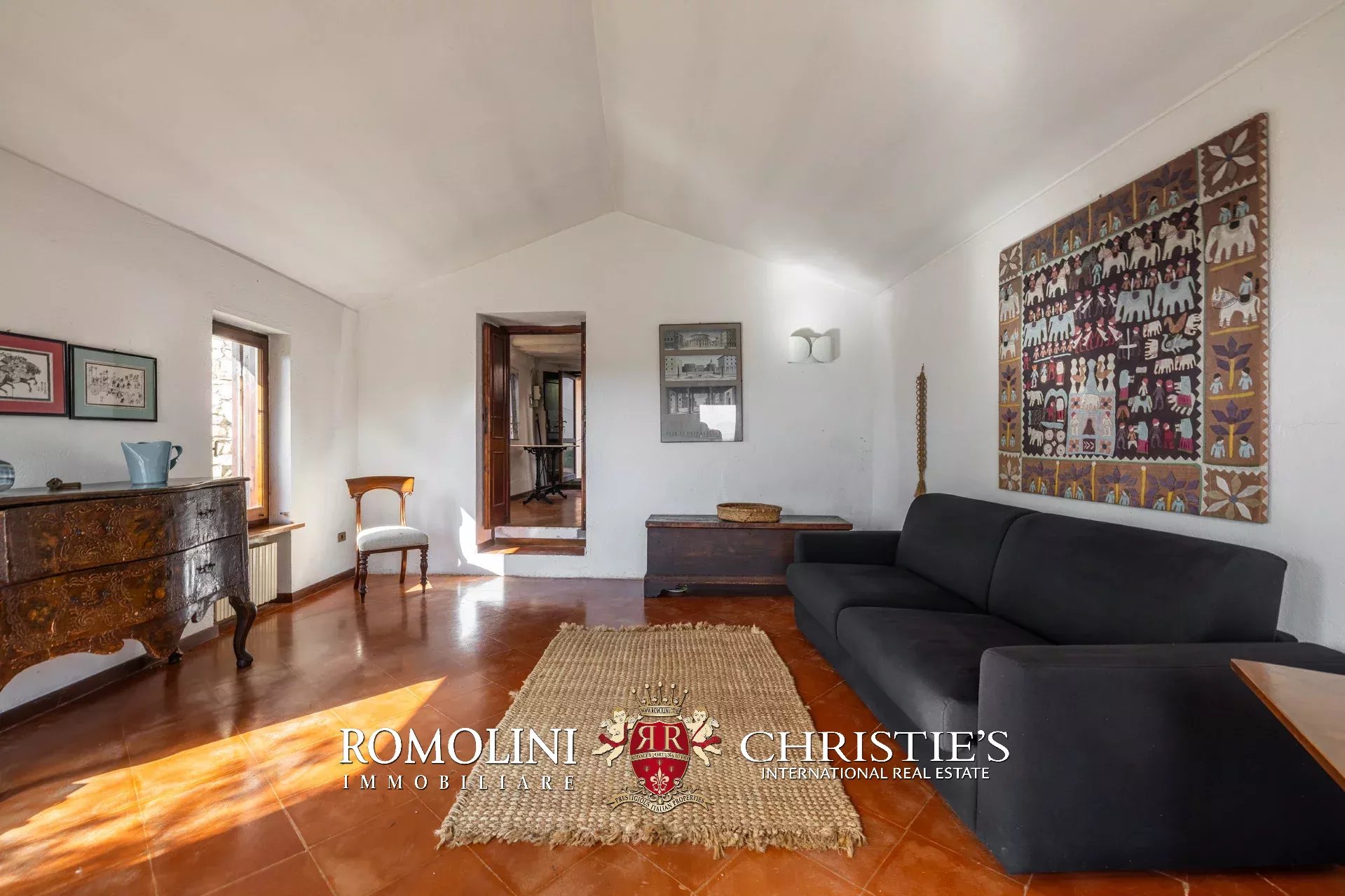 4 Bedroom Villa/Townhouse's Image 26