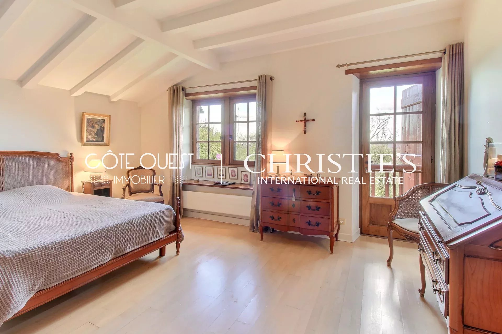 4 Bedroom Villa/Townhouse's Image 11