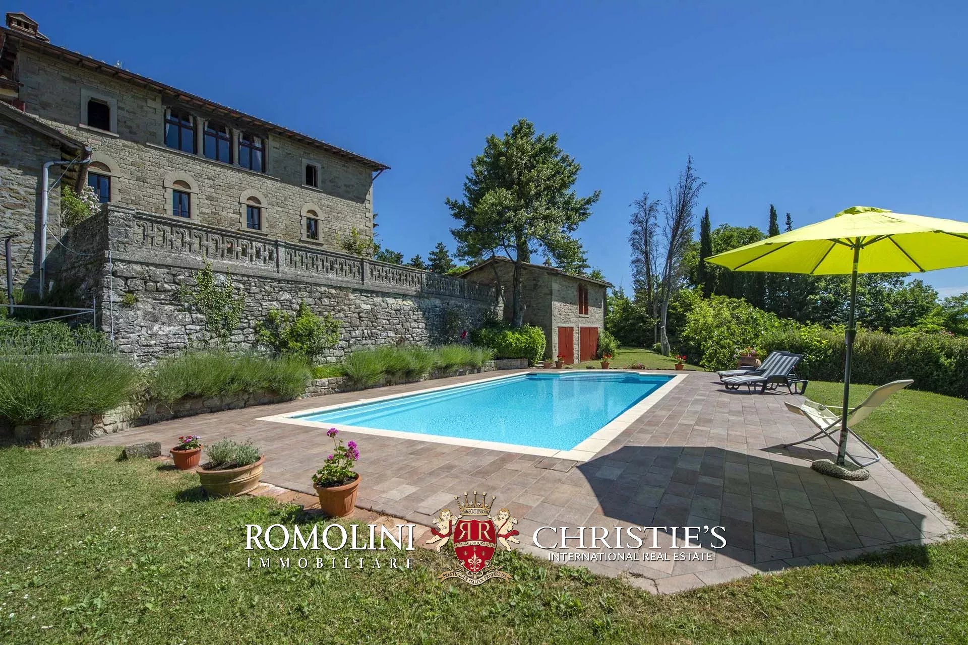 10 Bedroom Villa/Townhouse's Image 23