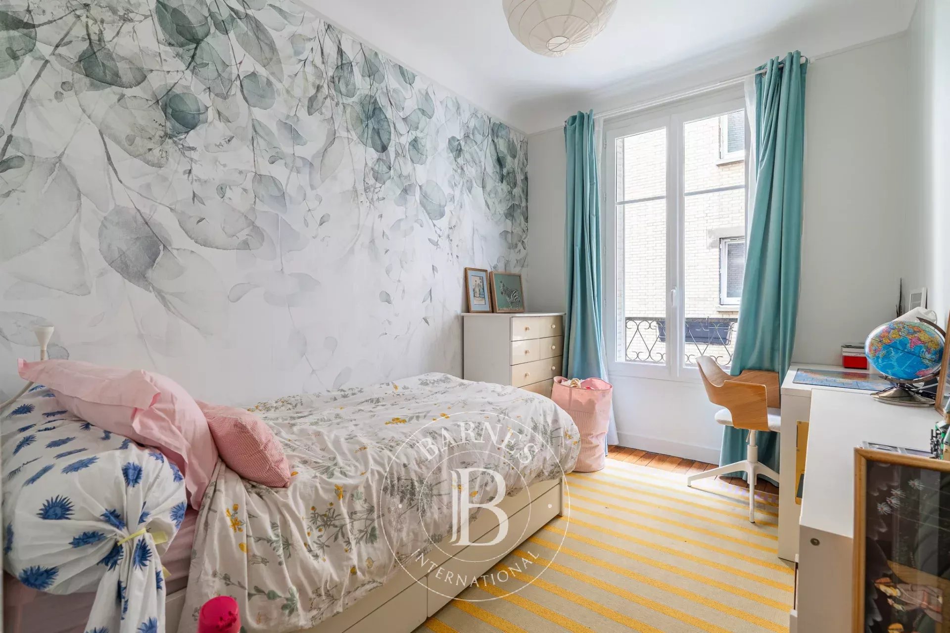 Paris  - Apartment 3 Bedrooms - picture 9