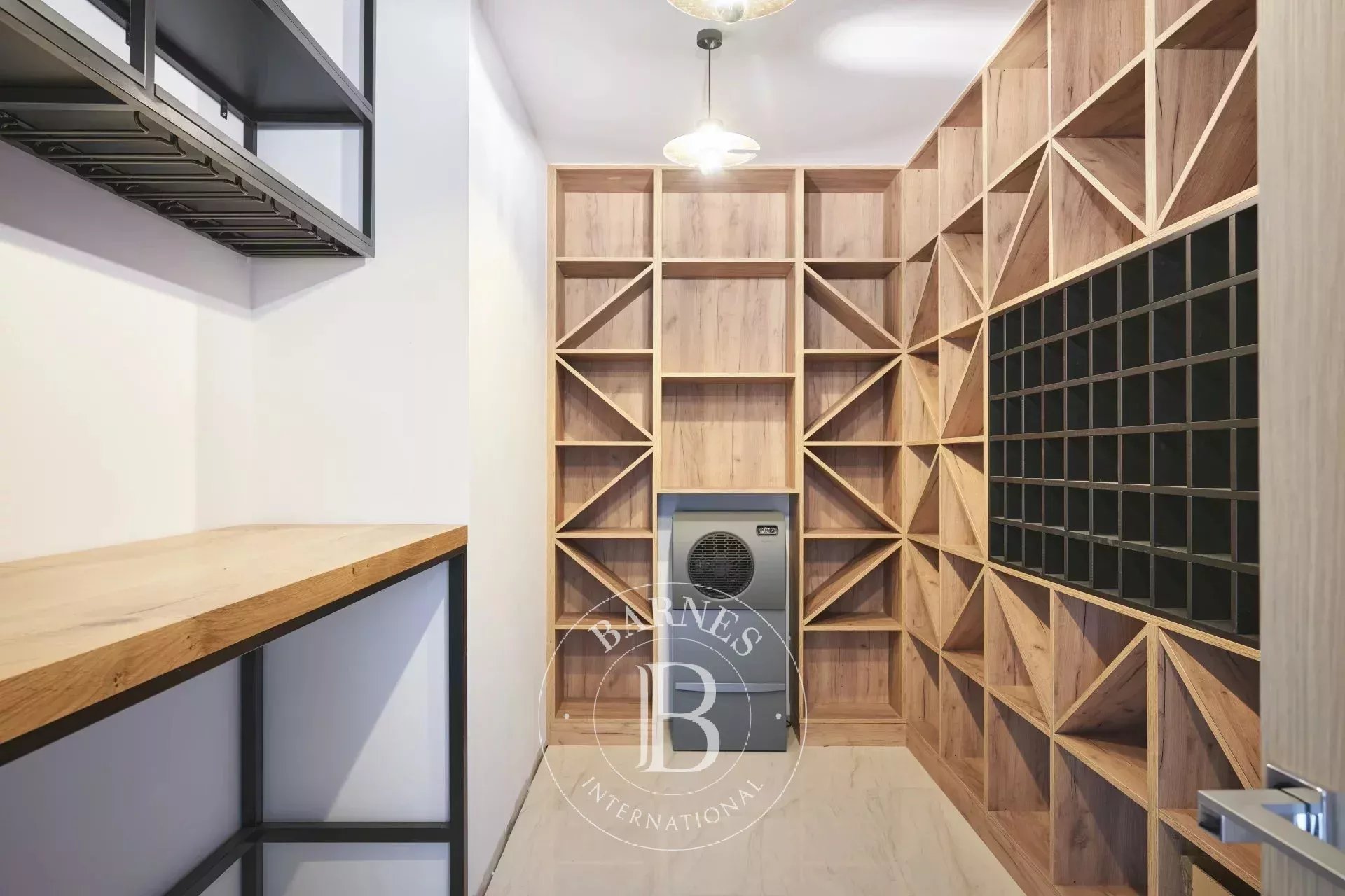 Ev Mougins - picture 18