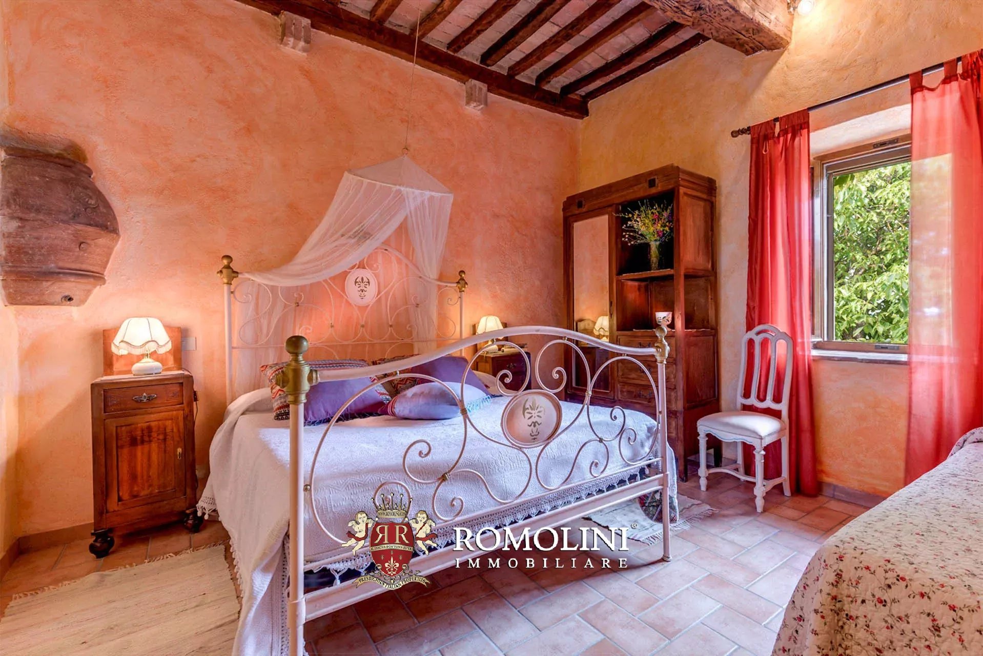 18 Bedroom Villa/Townhouse's Image 37