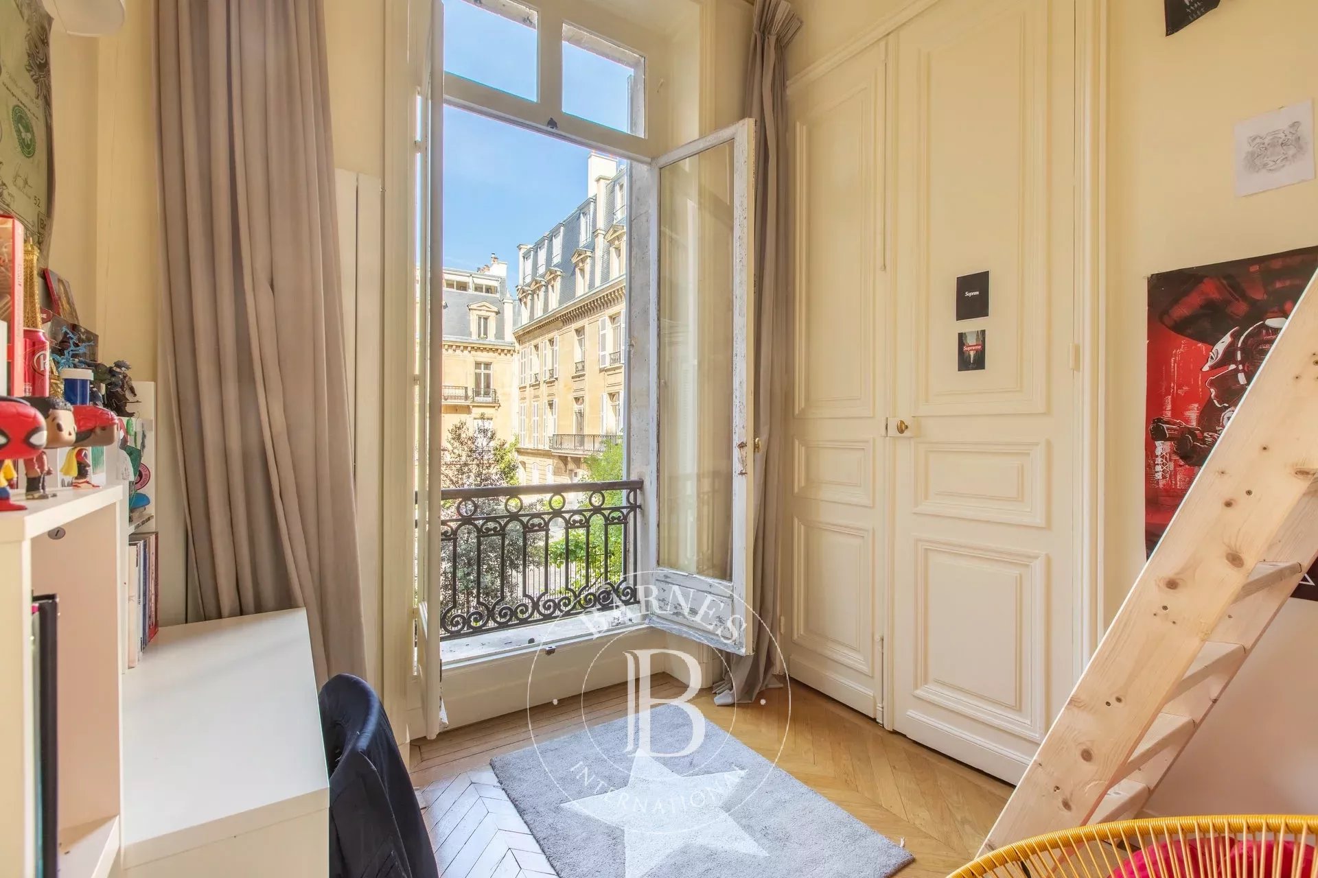 Daire Paris 8ème - picture 8