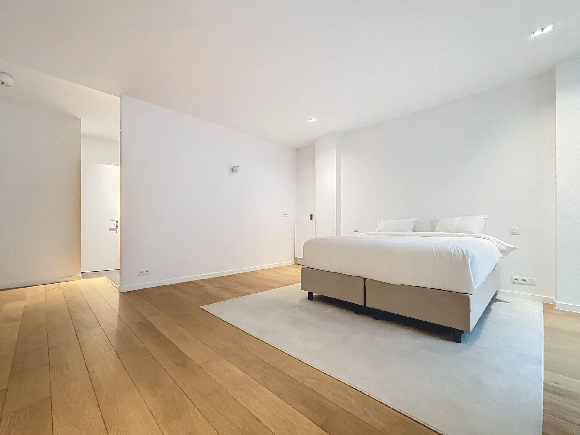 Place du Châtelain - Arrière maison avec jardin - 3 suites