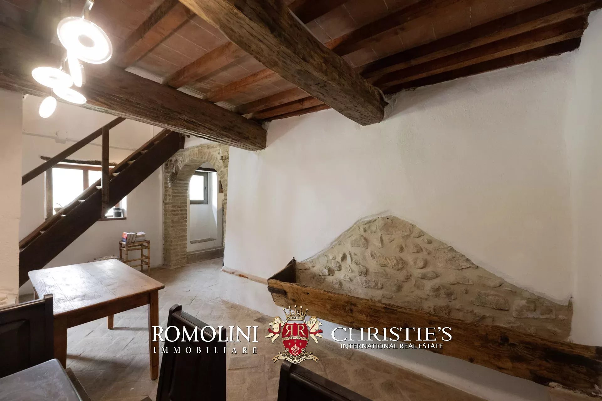 9 Bedroom Villa/Townhouse's Image 61