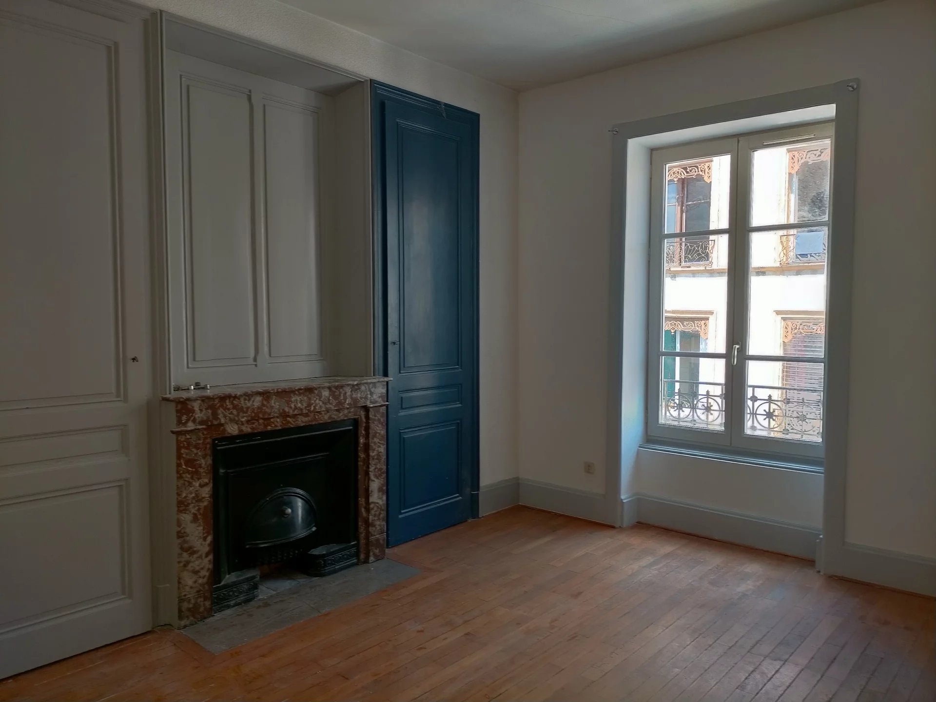 3850885 Location Lyon 7ème