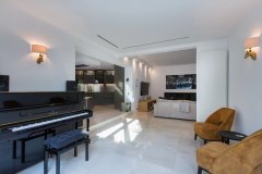 Luxury Villa Cannes | Five-Bedroom Family Estate near the Croisette — photo 7 of 7