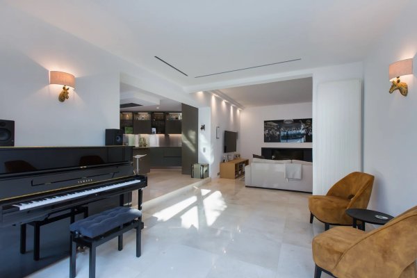 Luxury Villa Cannes | Five-Bedroom Family Estate near the Croisette — photo 7