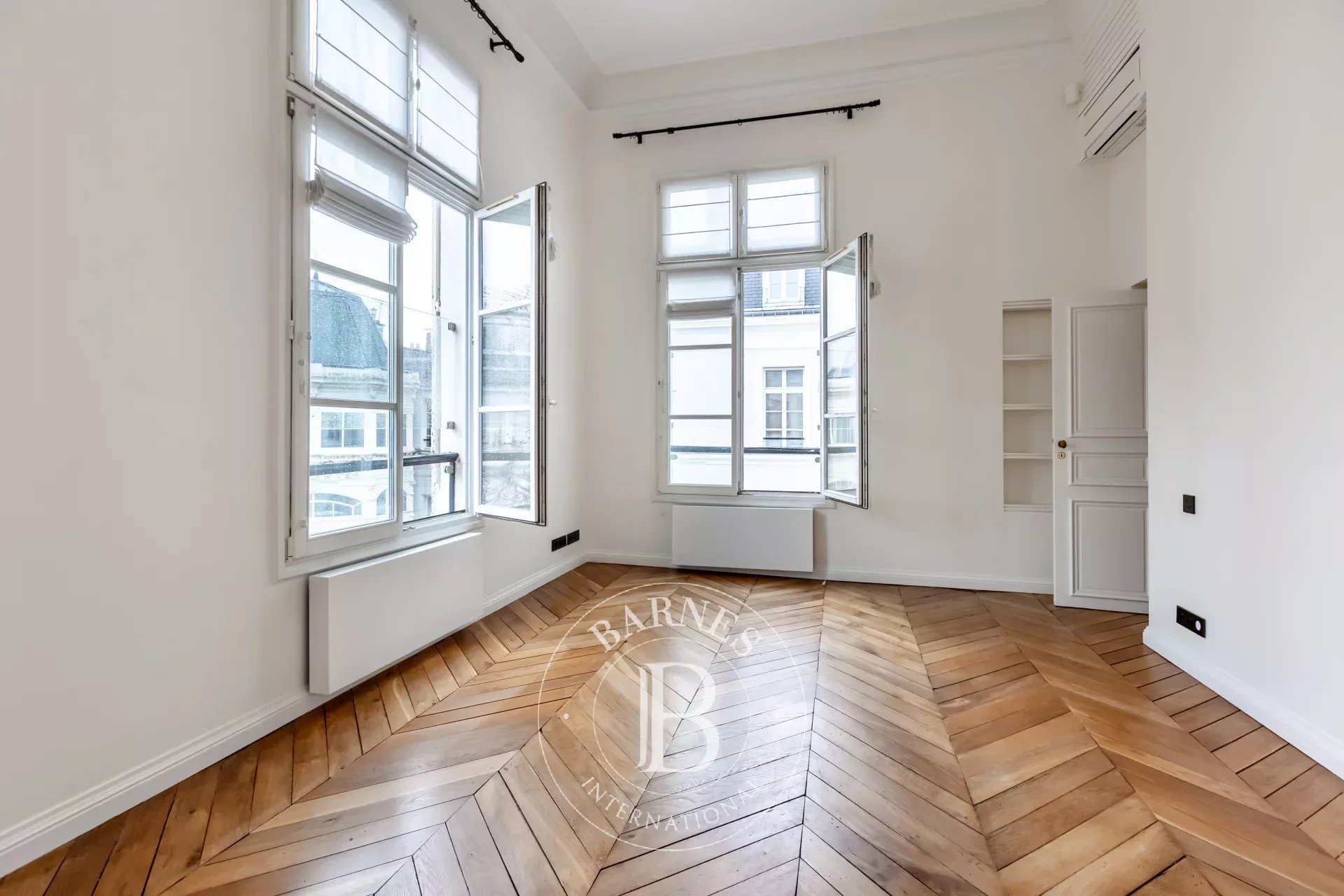 Paris  - Apartment 3 Bedrooms - picture 9