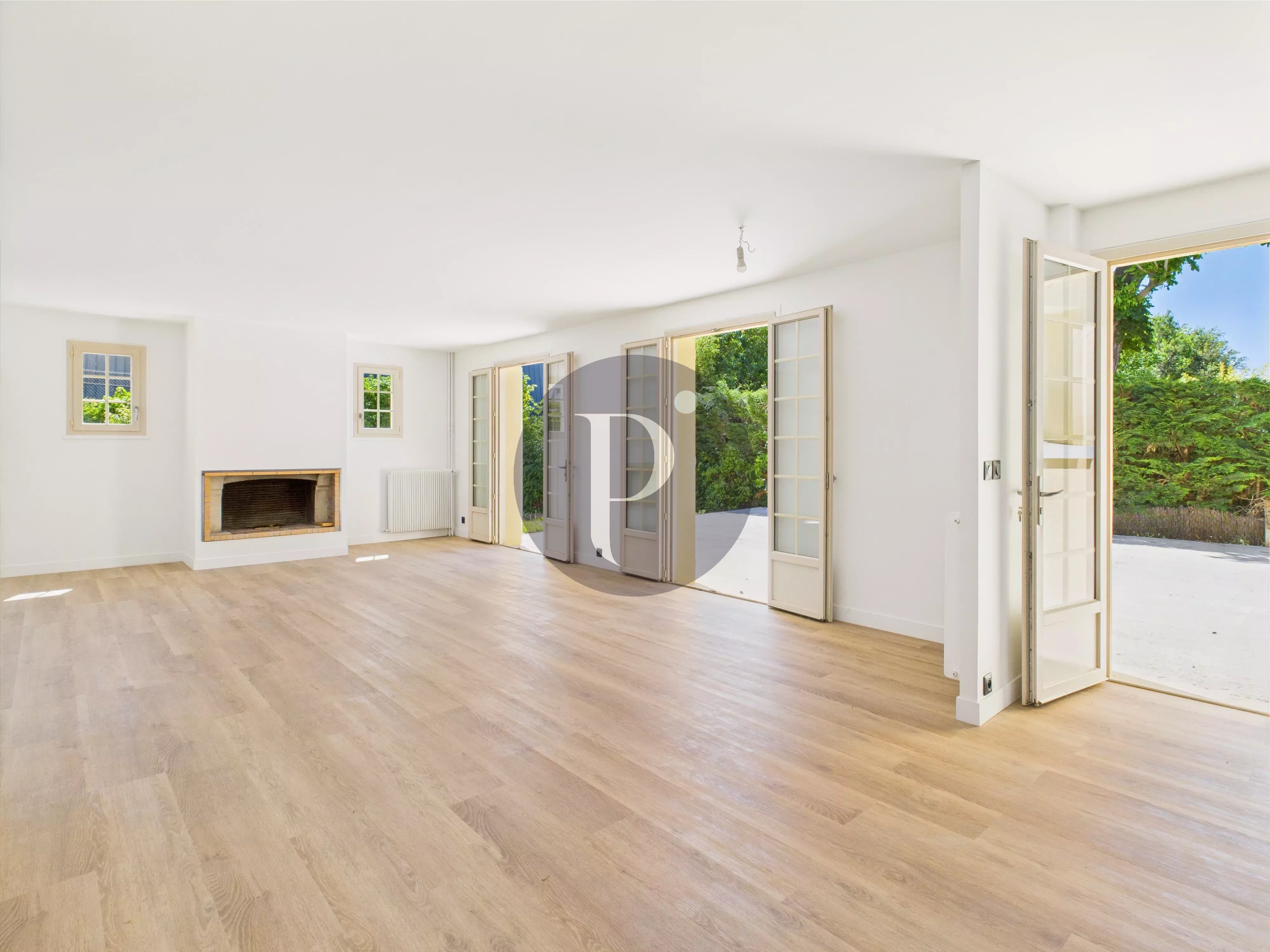 vente-maison-6-pieces-verrieres-le-buisson-85270510