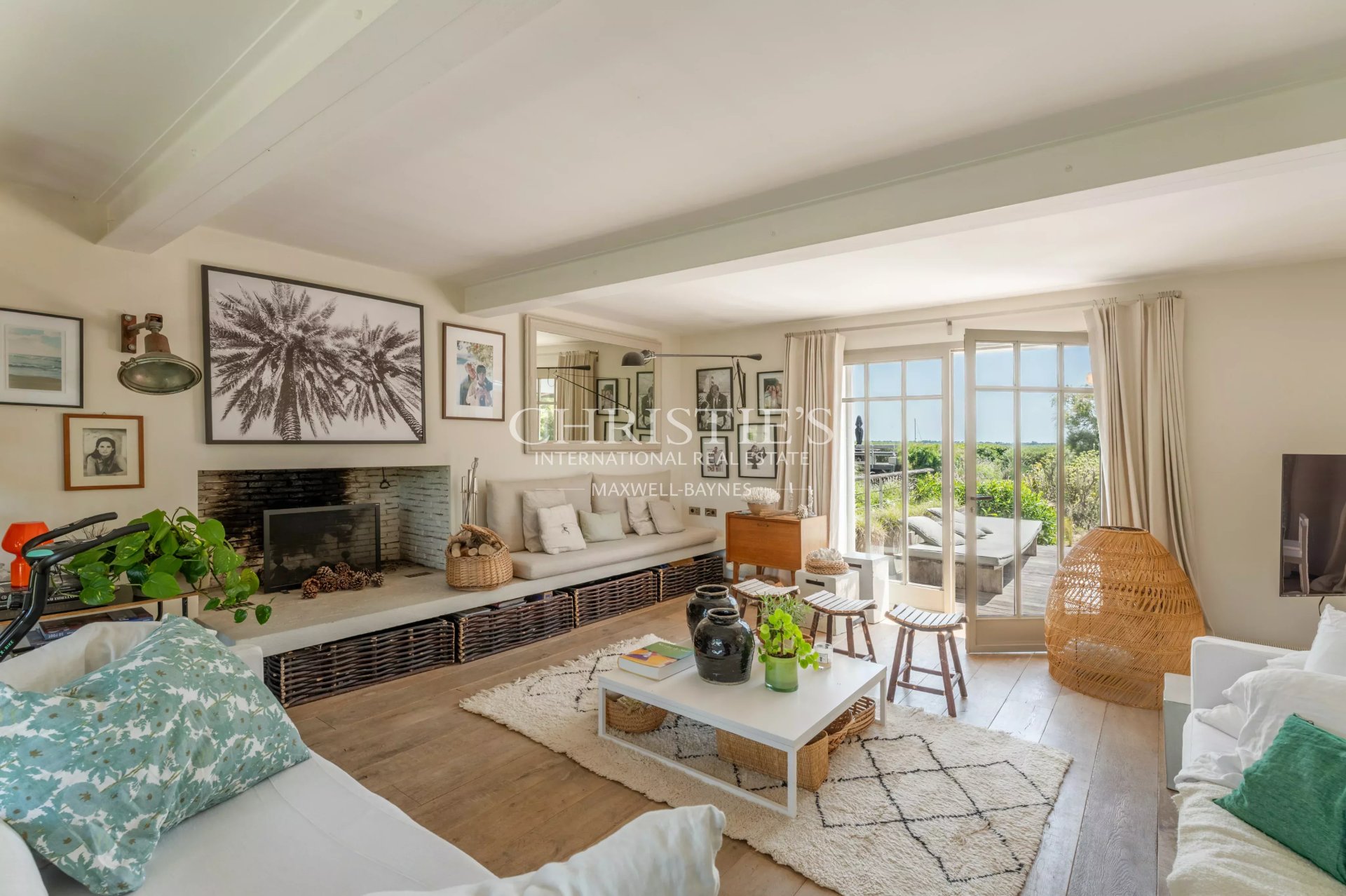 5 Bedroom Villa/Townhouse's Image 4
