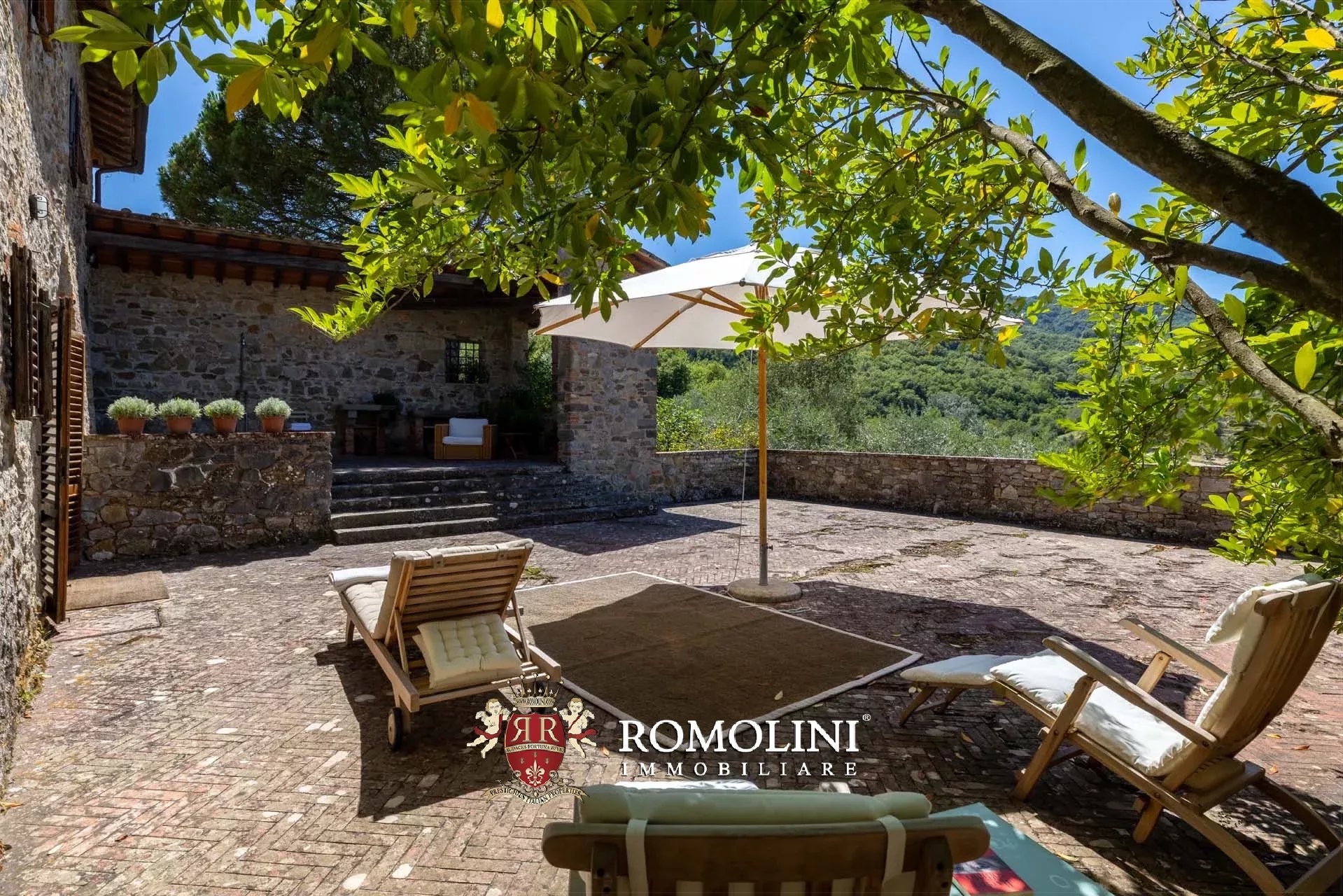 5 Bedroom Villa/Townhouse's Image 19