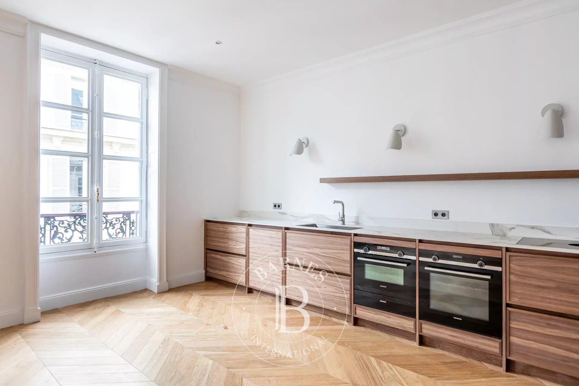 Daire Paris 8ème - picture 6