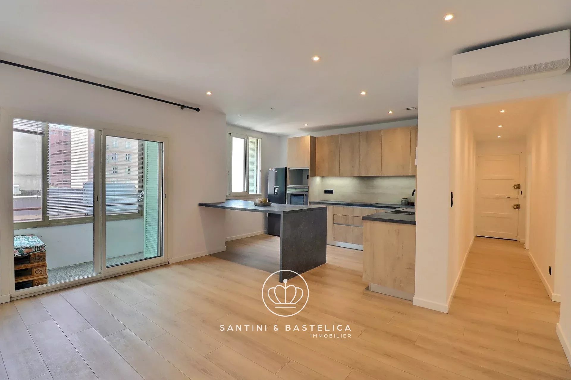 Agence immobilière de 