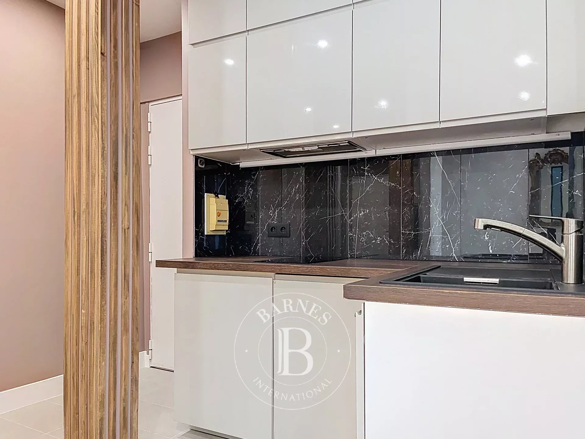 Daire Paris 18ème - picture 7