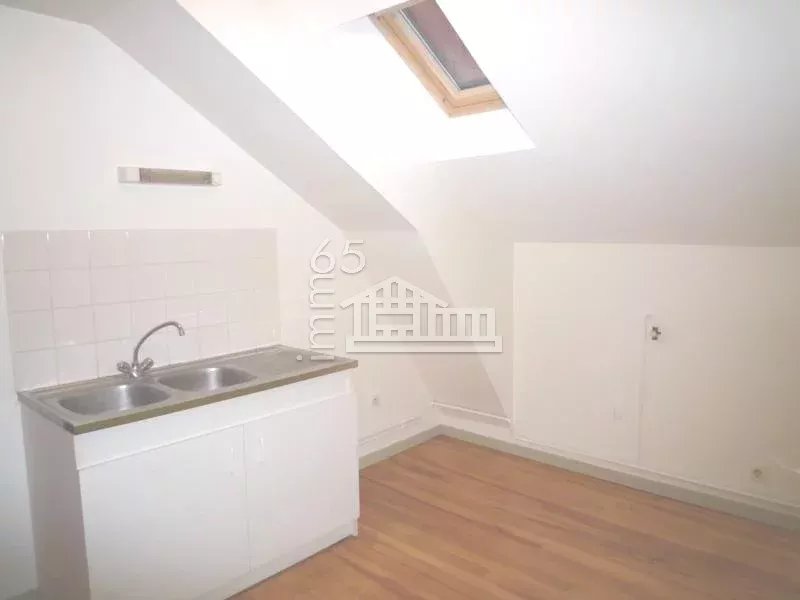 Grand T2 Proche centre ville