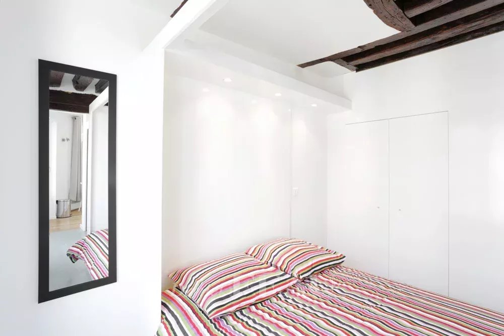 Rental Studio Paris 1st