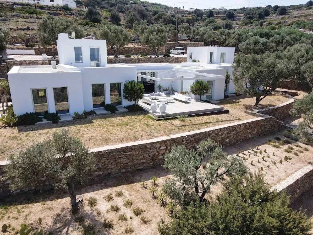 Villa avec piscine en bord de mer