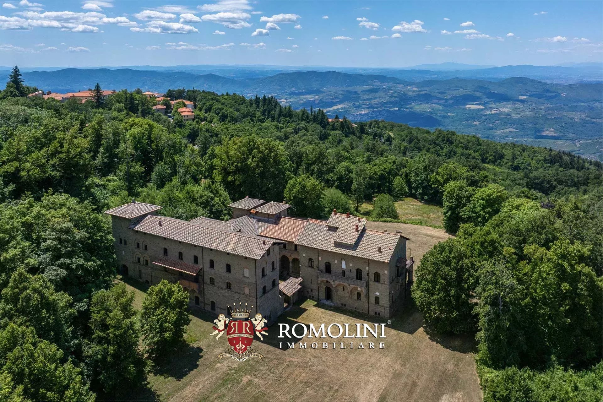 35 Bedroom Chateau's Image 8