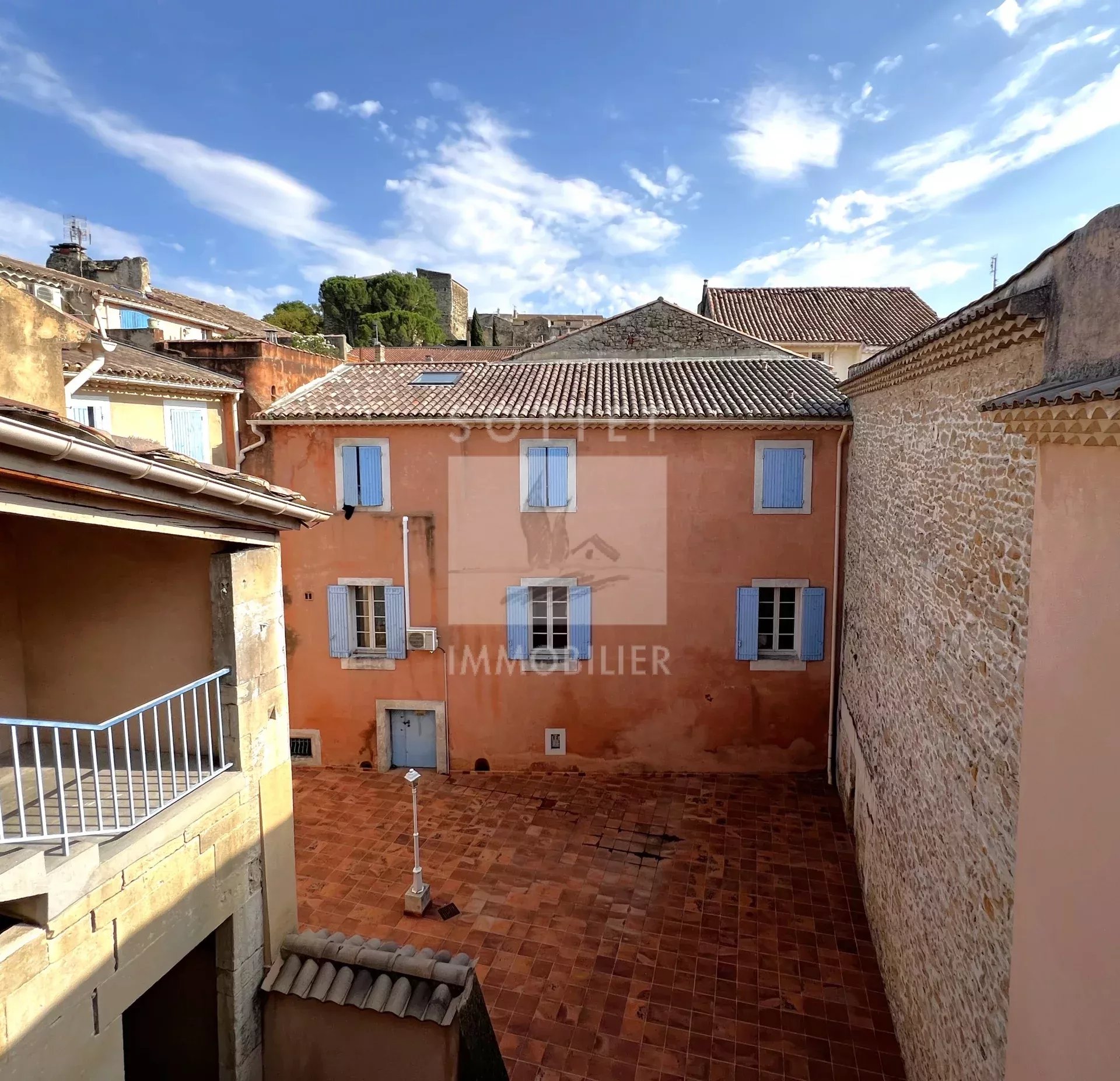 Agence immobilière de 