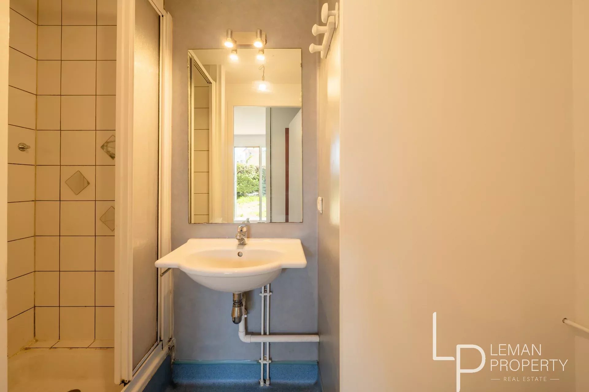 L'agence Leman property vous propose un appartement à la vente L'agence Leman property vous propose un appartement à la vente