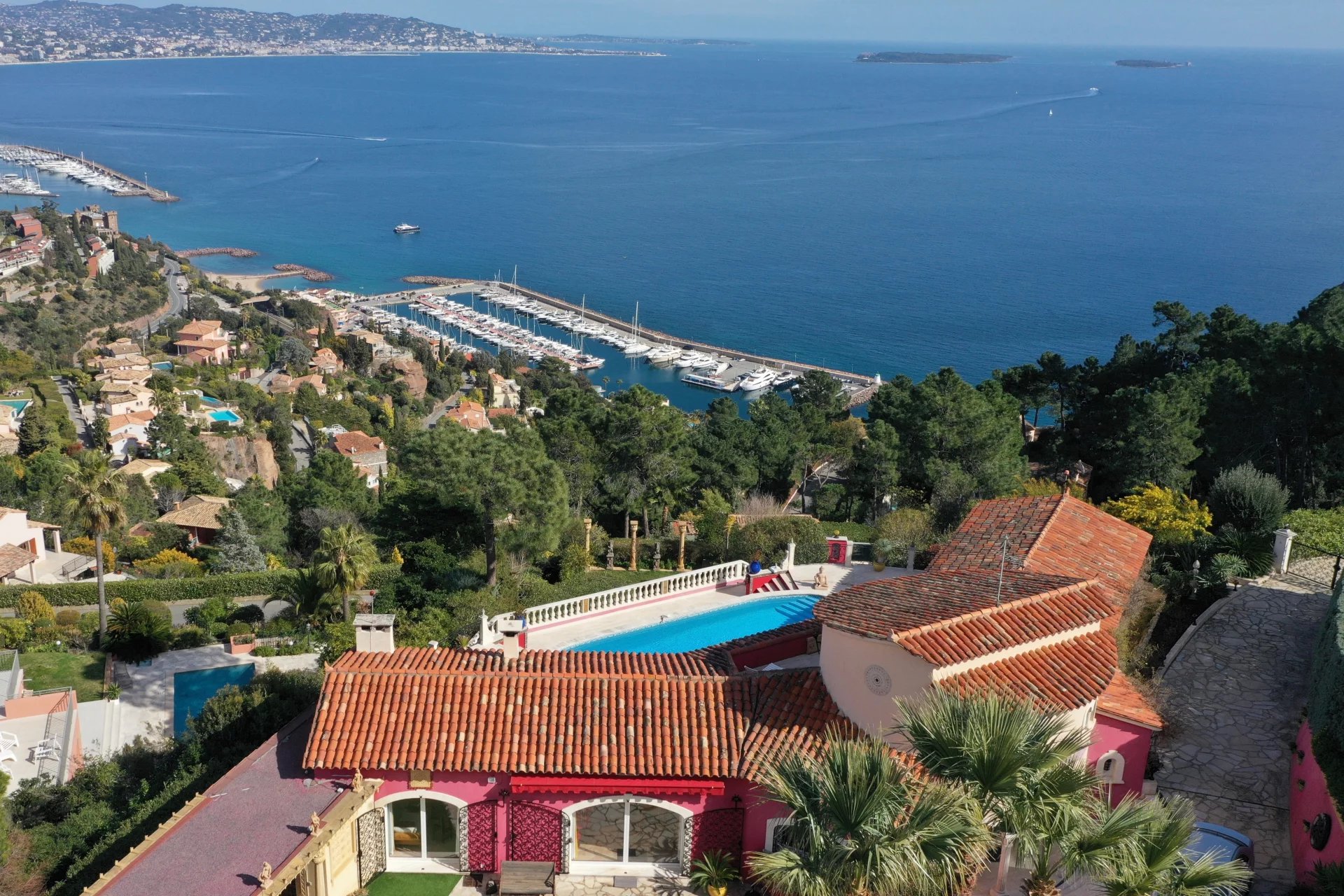 06590 THÉOULE-SUR-MER VILLA