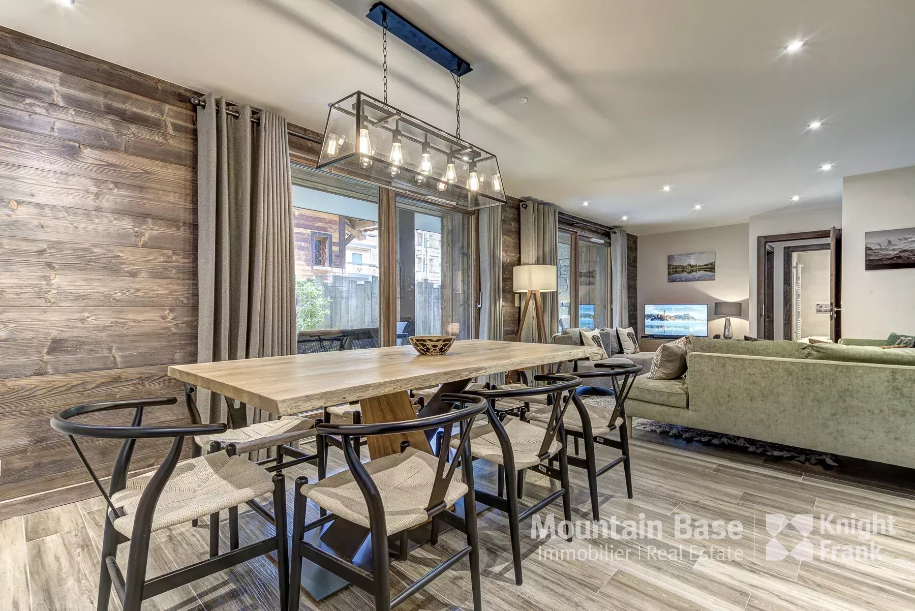 Photo of 4-bedroom apartment in the centre of Morzine