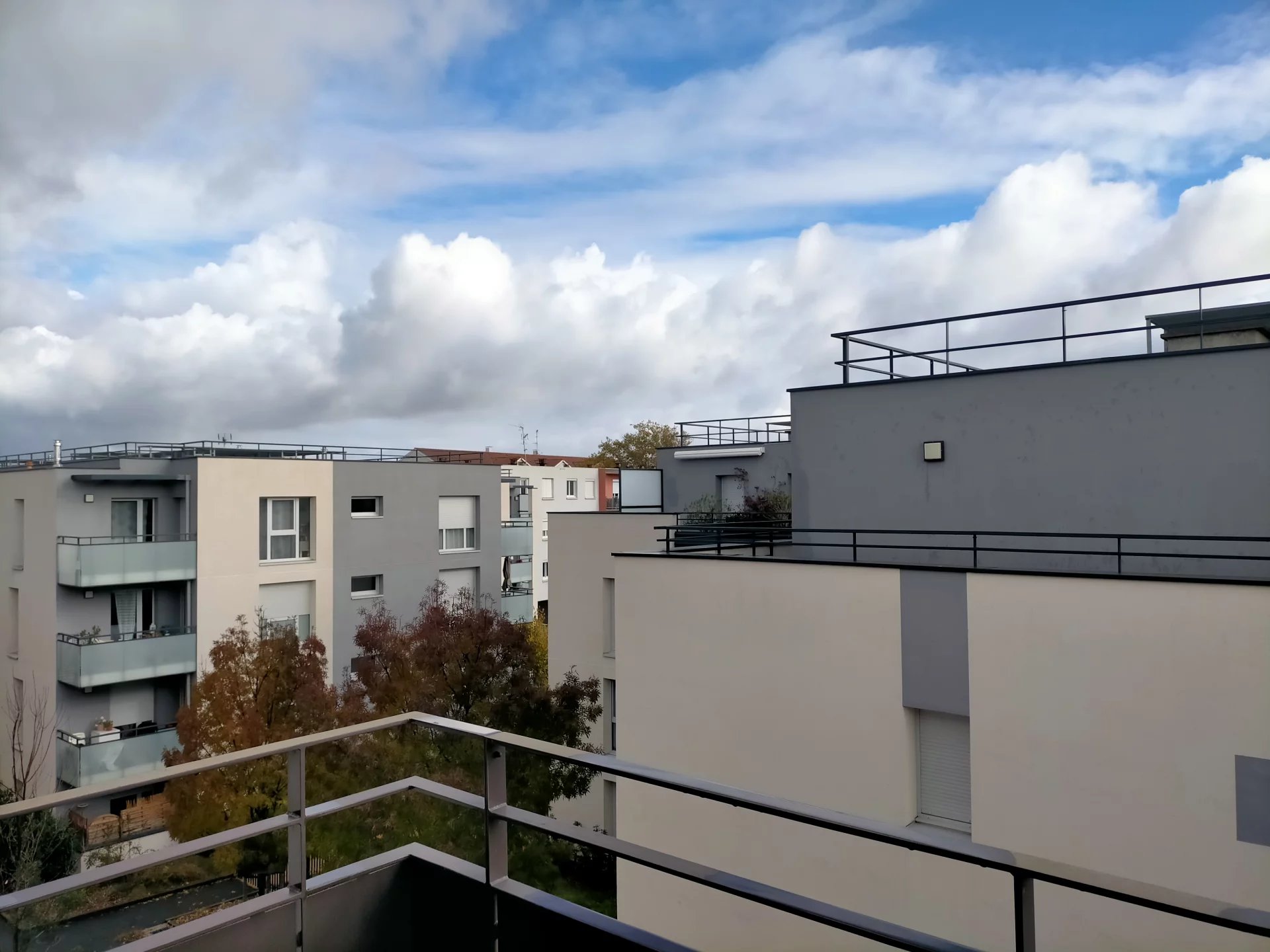 481581 Location Meyzieu