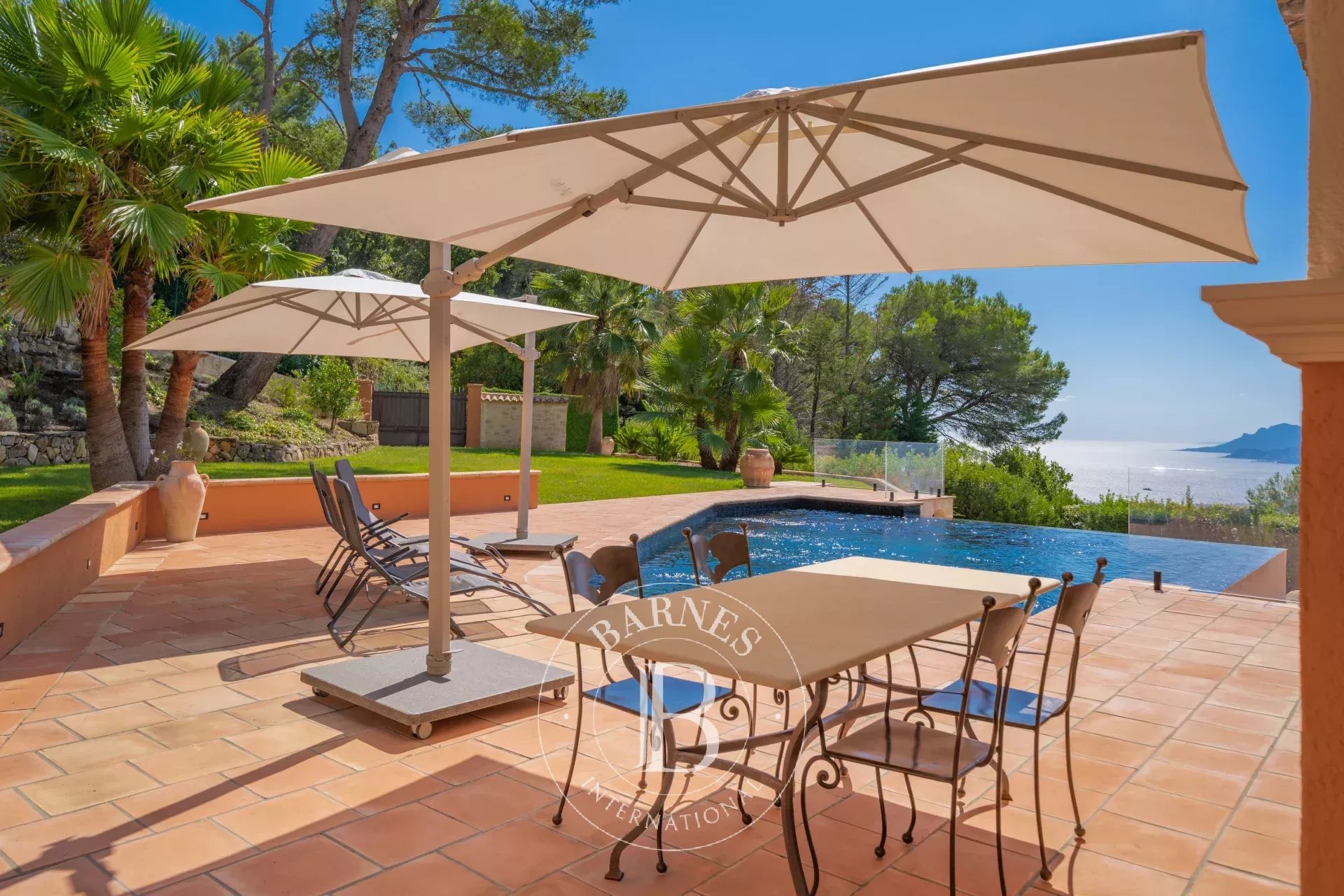 Villa Cannes - picture 27