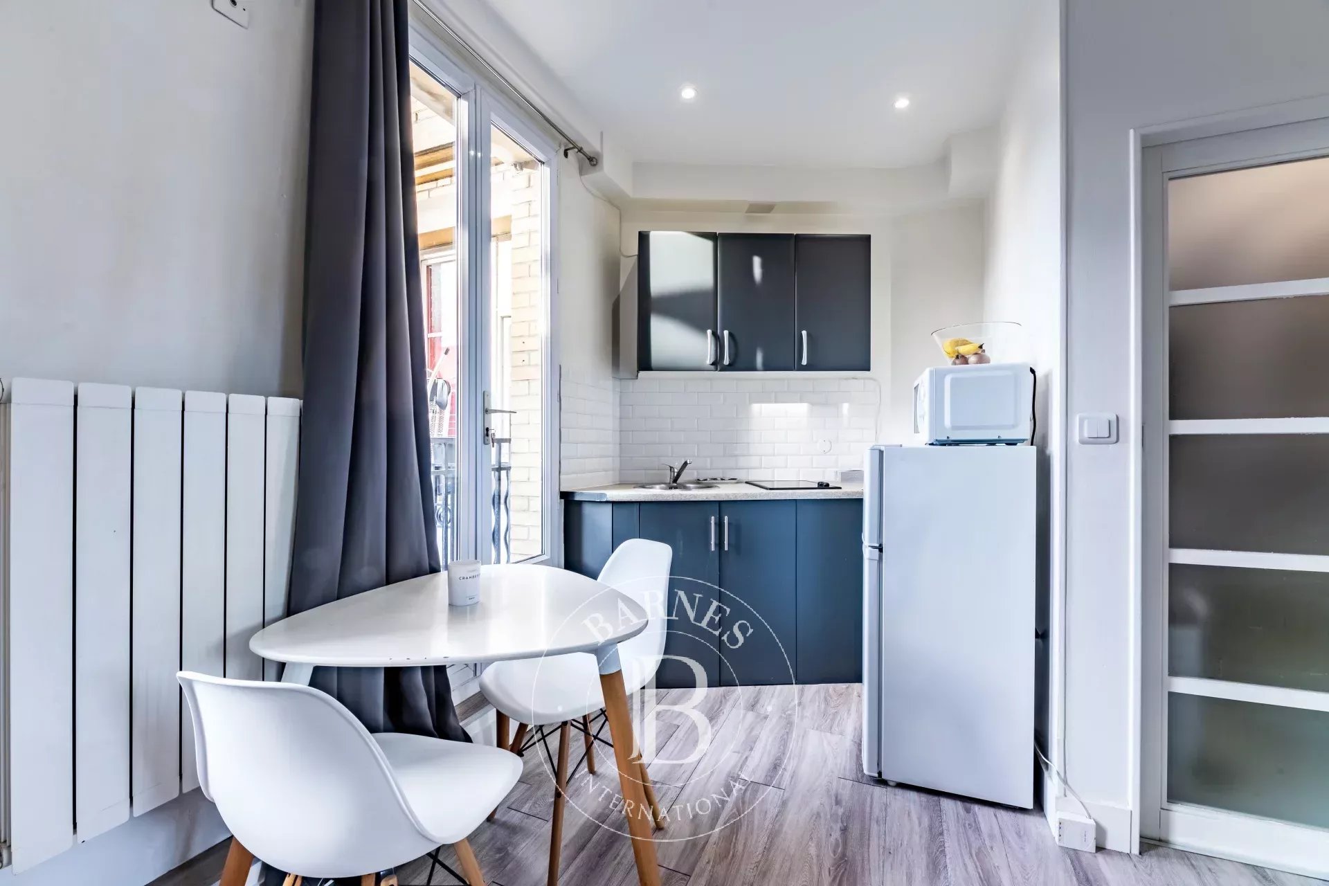 Daire Paris 8ème - picture 4