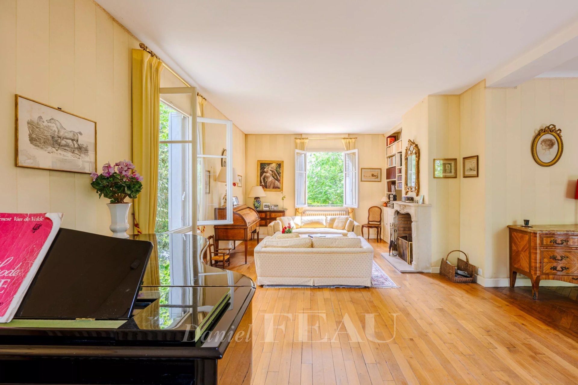 7 Bedroom Villa/Townhouse's Image 9