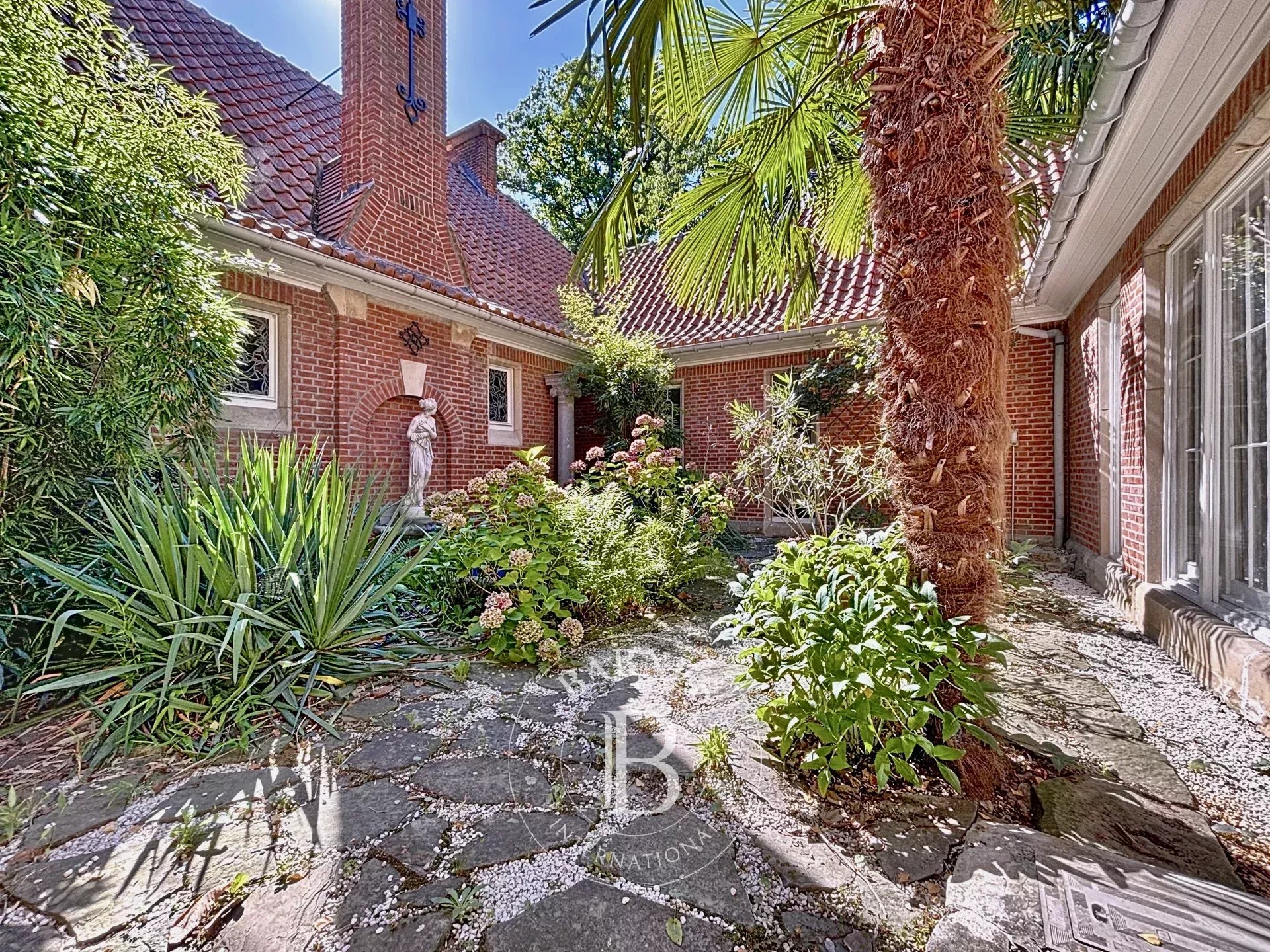 Uccle - Prince dOrange - Villa sur 19,20 ares - 5 chambres - environ 400 m²