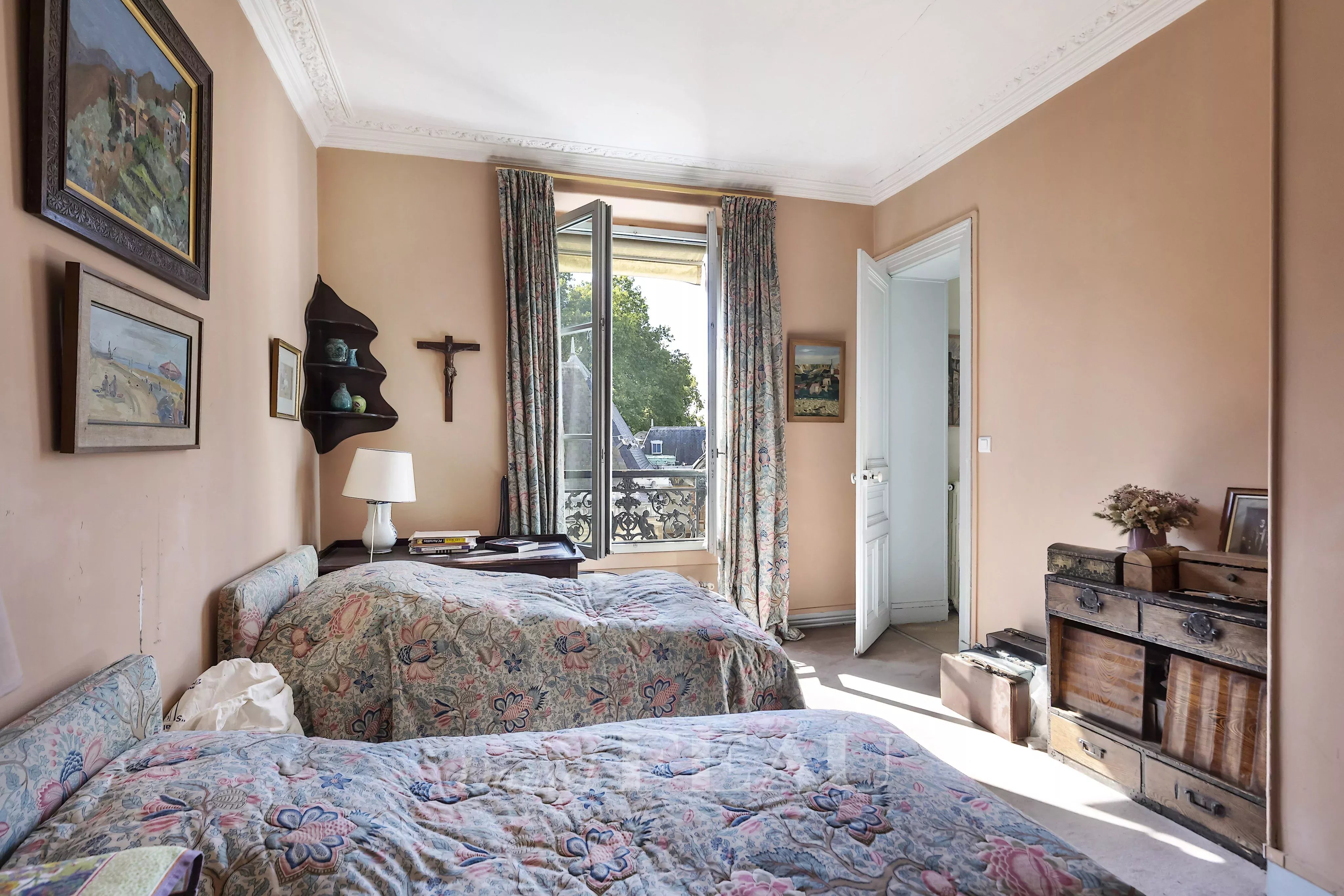 Sale Apartment Paris 6th