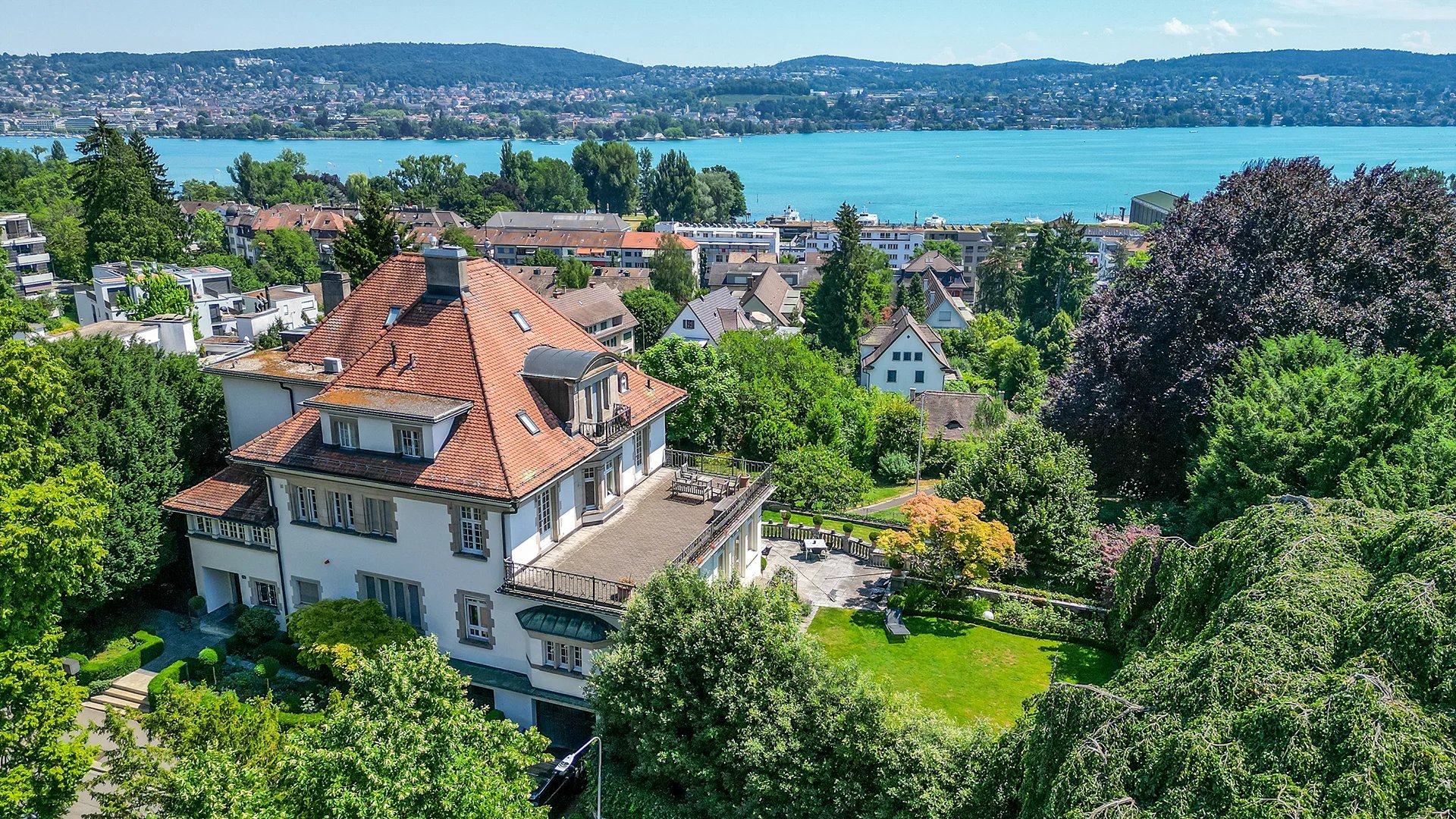 Charmante Villa mit Pool, Garten und Privatsphäre
