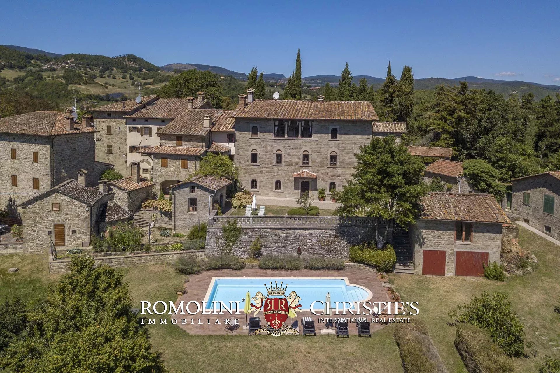 MANOR HOUSE FOR SALE IN CAPRESE MICHELANGELO, TUSCANY