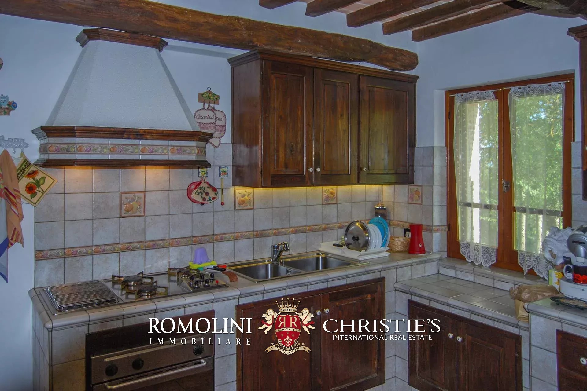10 Bedroom Villa/Townhouse's Image 37