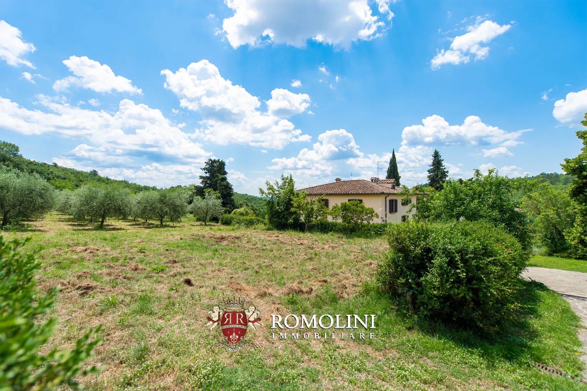 6 Bedroom Villa/Townhouse's Image 15