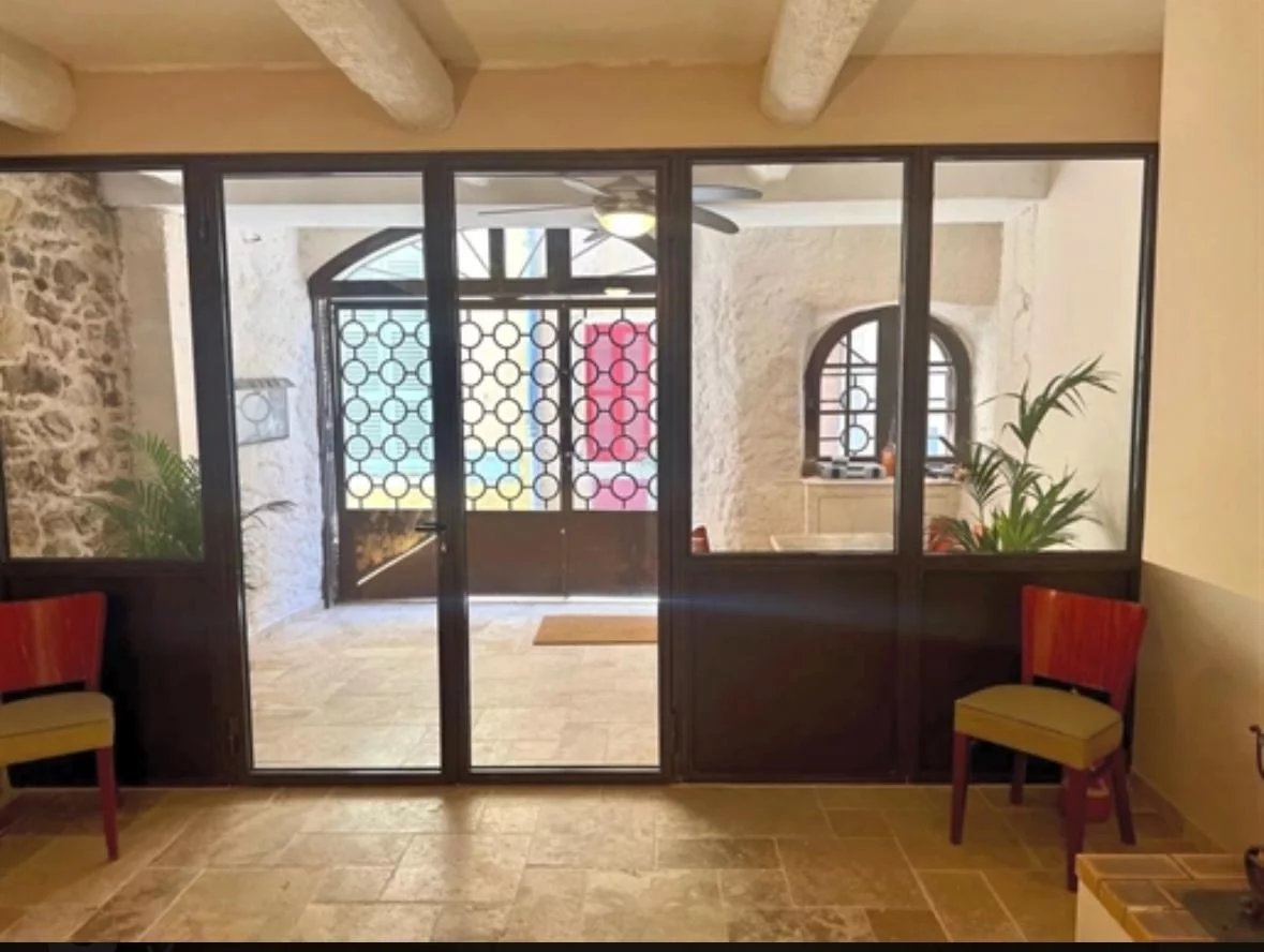 Agence immobilière de Ellington International